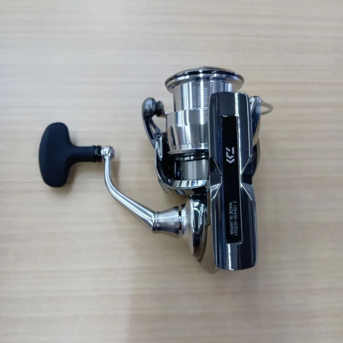 茶道具】 棗 輪島塗 山水滝蒔絵図 坂一男作 美品 茶道具】 棗 輪島塗