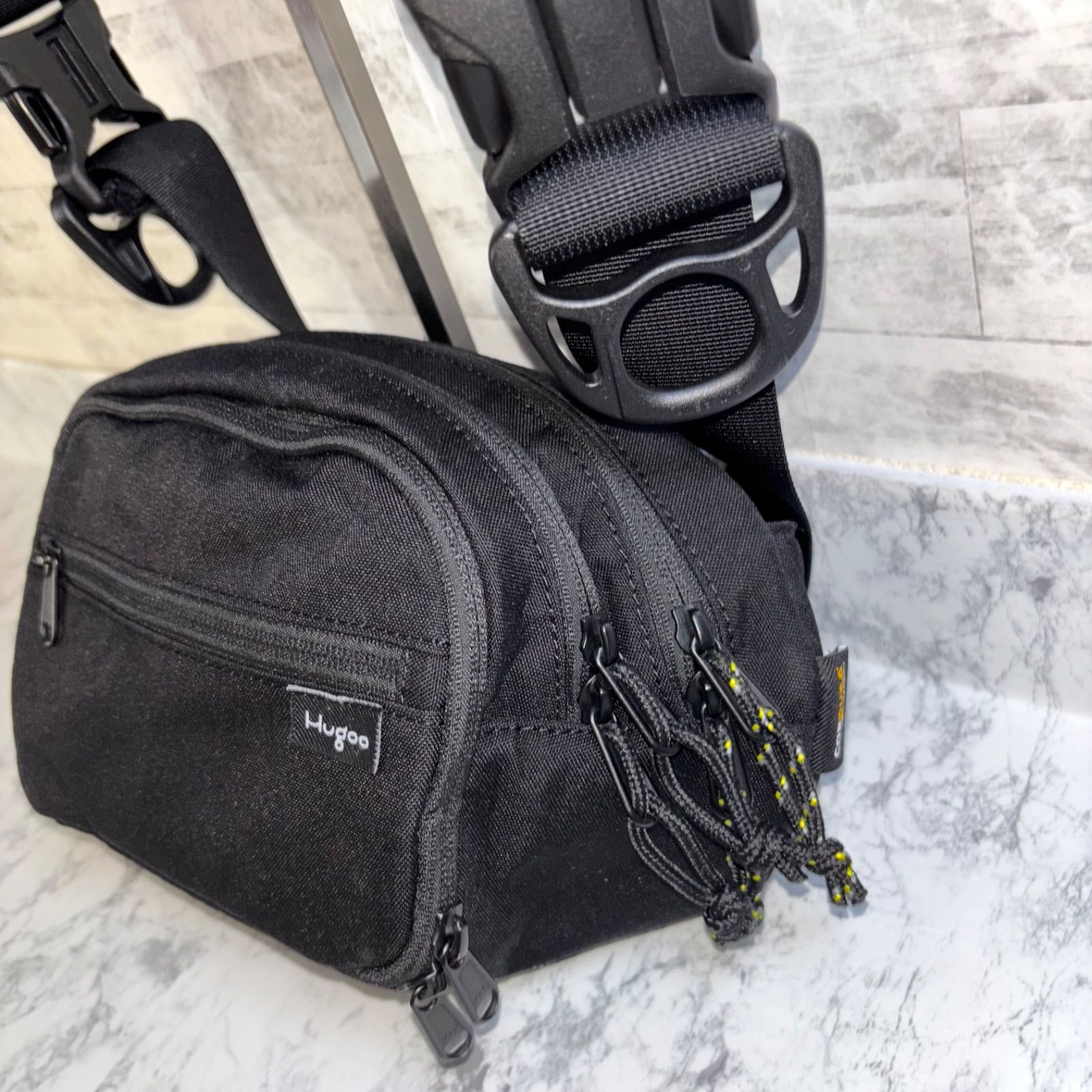 Hugoo ハグー ヒップシート ショルダーバッグ 子育て抱っこハグー