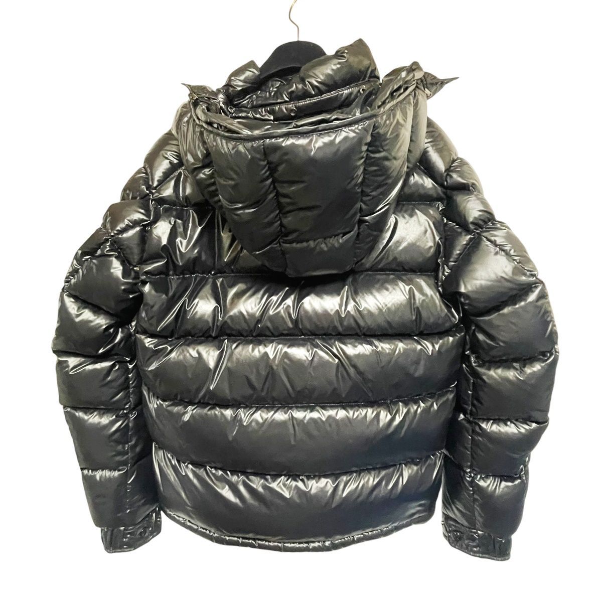 中古】 MONCLER モンクレール I20911A53600 68950 MAYA マヤ