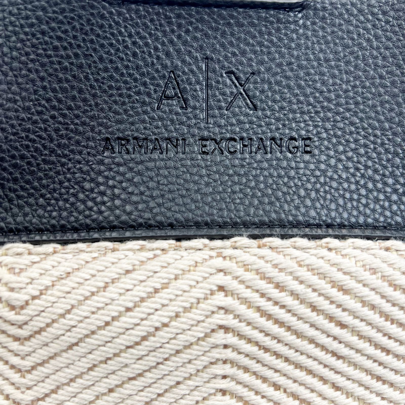 ◇ARMANI EXCHANGE アルマーニエクスチェンジ トートバッグ ハンドバッグ シェブロン柄 ポーチ付き MB cs KB/C - メルカリ