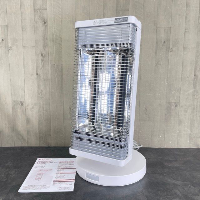 美品 DAIKIN ダイキン セラムヒート ERFT11ZS-W 2023年製 セラムヒート ダイキン シーズヒーター マットホワイト