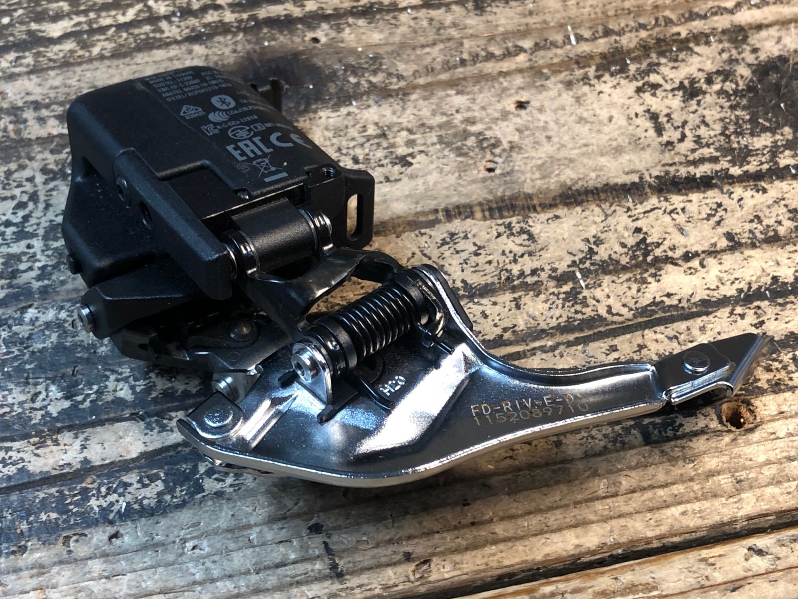 JM762 スラム SRAM ライバル RIVAL eTap AXS FD-RIV-E-D1 直付 フロントディレイラー 電動 バッテリー無