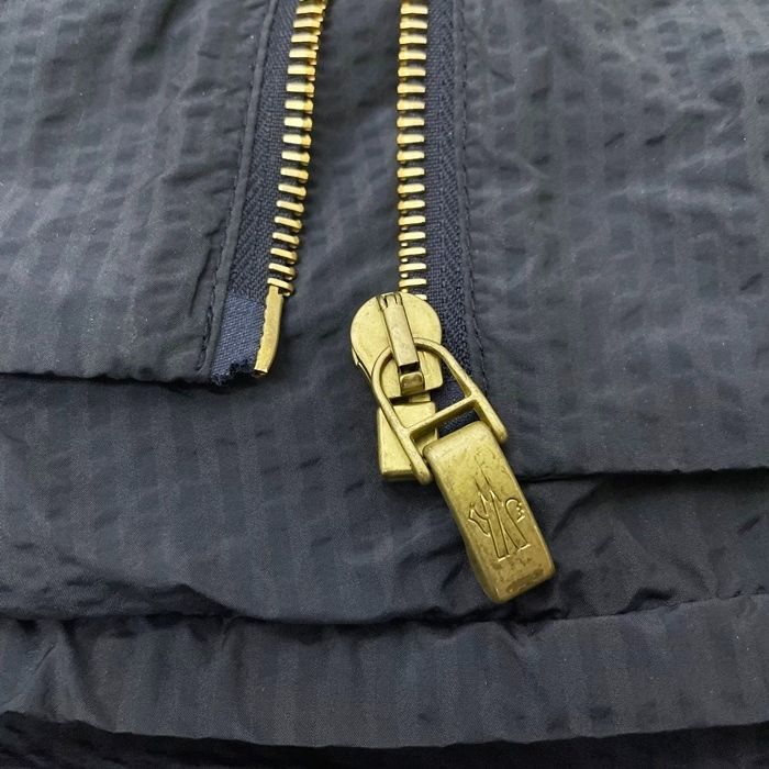 MONCLER GAMME BLEU ネイビーナイロンジャケット MONCLER モンクレール GAMME BLEU ネイビーナイロンジャケット - メルカリ