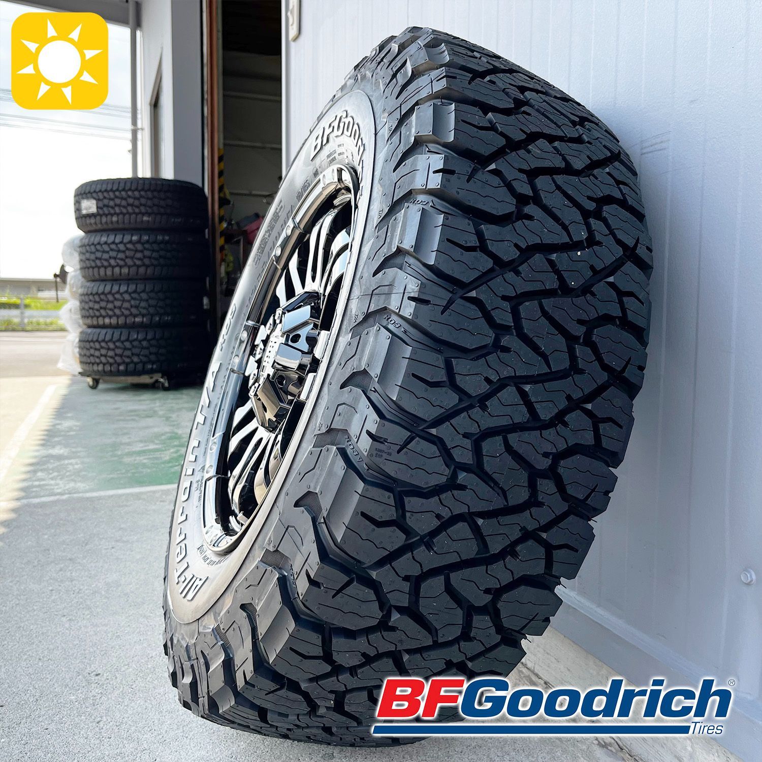 もん吉8 ⭐️265/70R17⭐️M/T⭐️新品タイヤ新品ホイールセット⭐️4本 もん吉8 ⭐️265/70R17⭐️M/T⭐️新品タイヤ新品ホイールセット