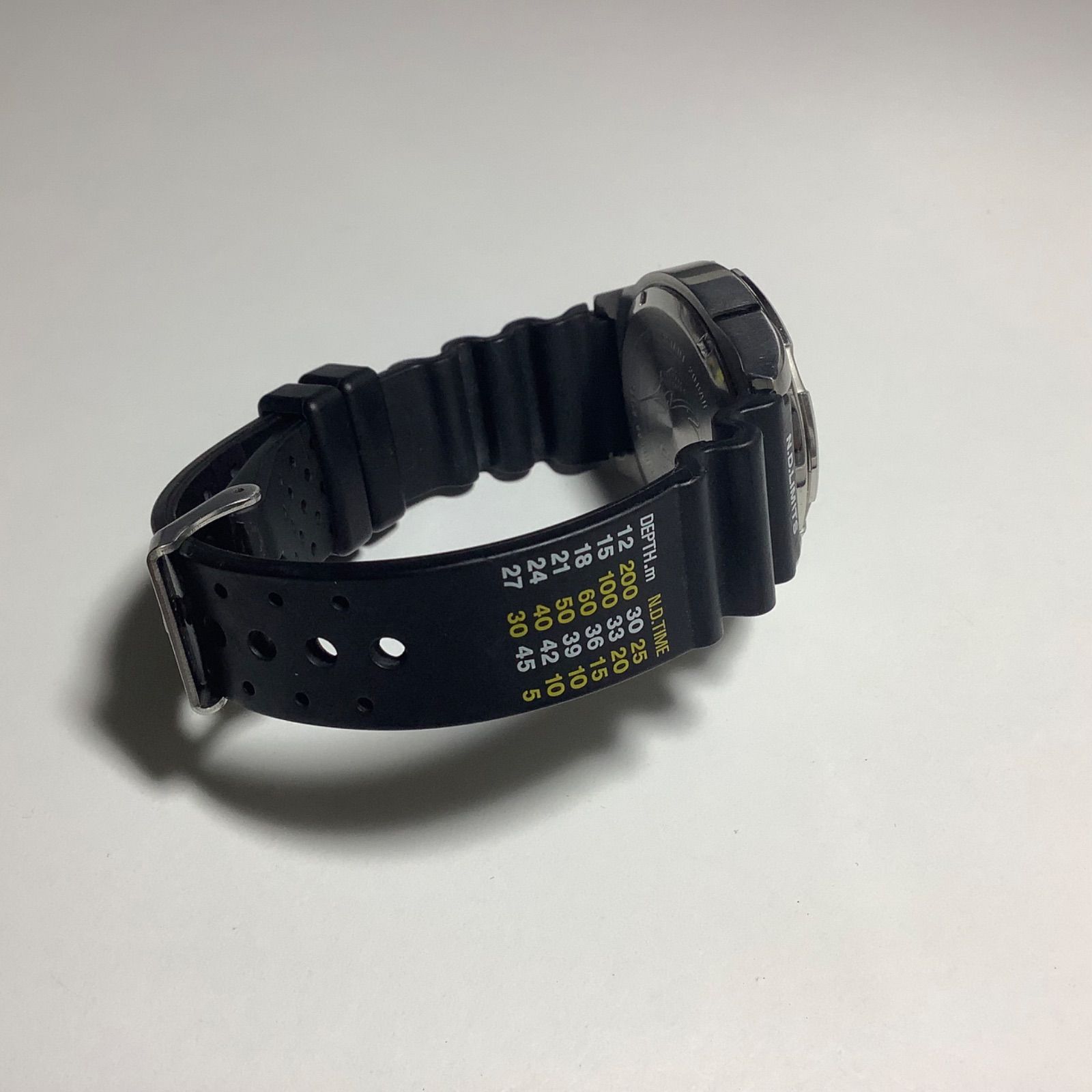 稼動品　CASIO カシオ　MDV-100D-1AJF　アナログ　クオーツ