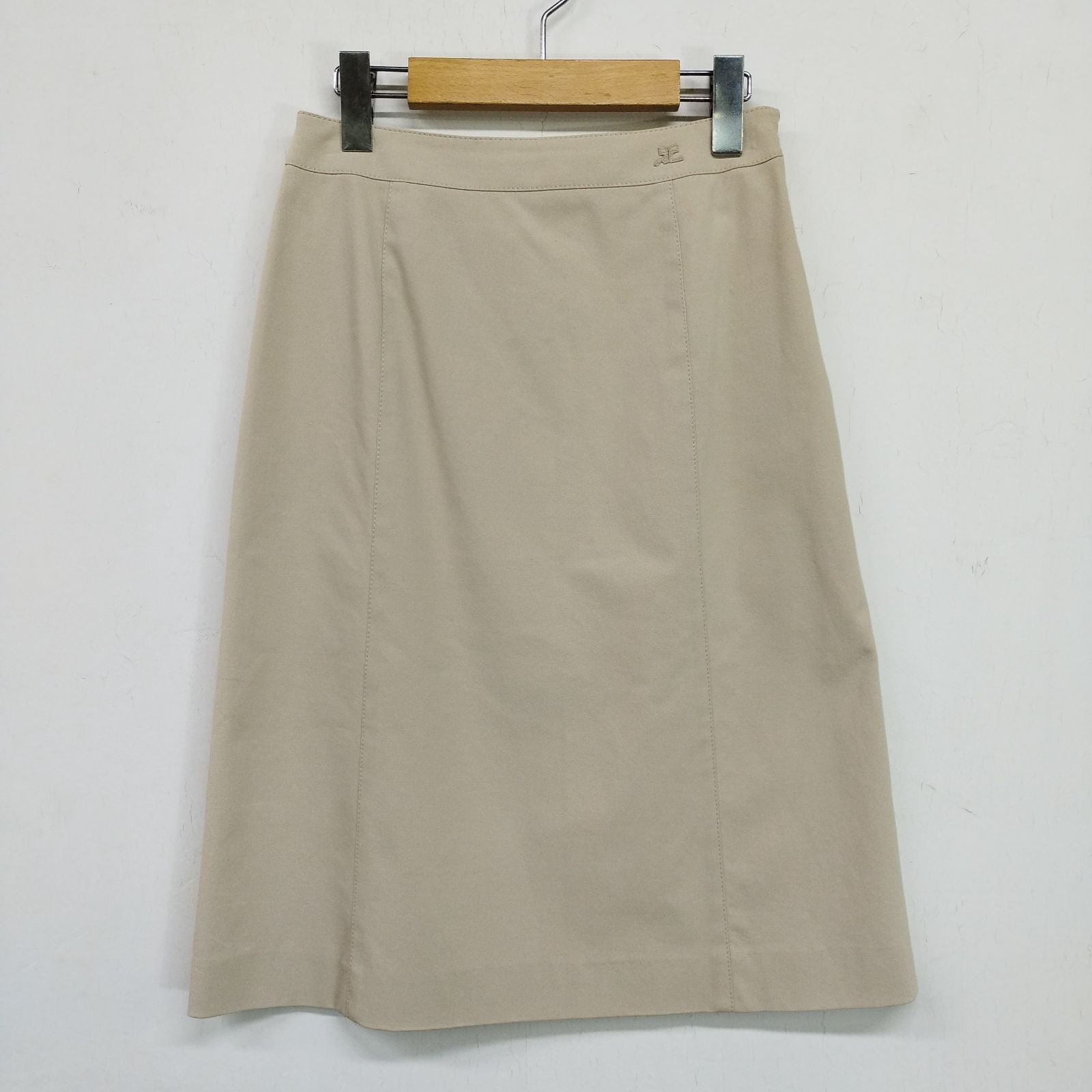 Courreges クレージュ ワンポイントロゴ 台形 タイト スカート