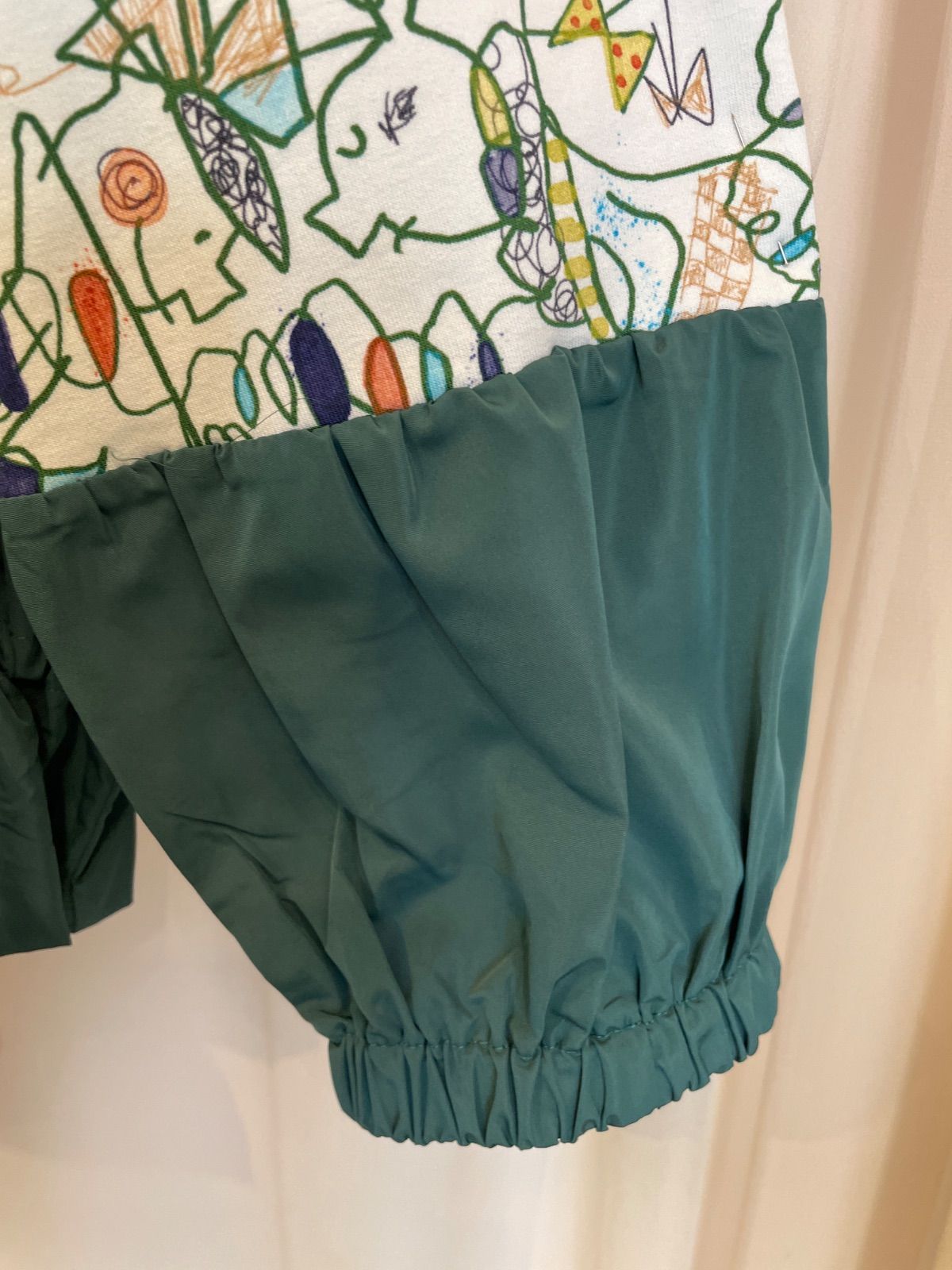 アルベロベロのトップス