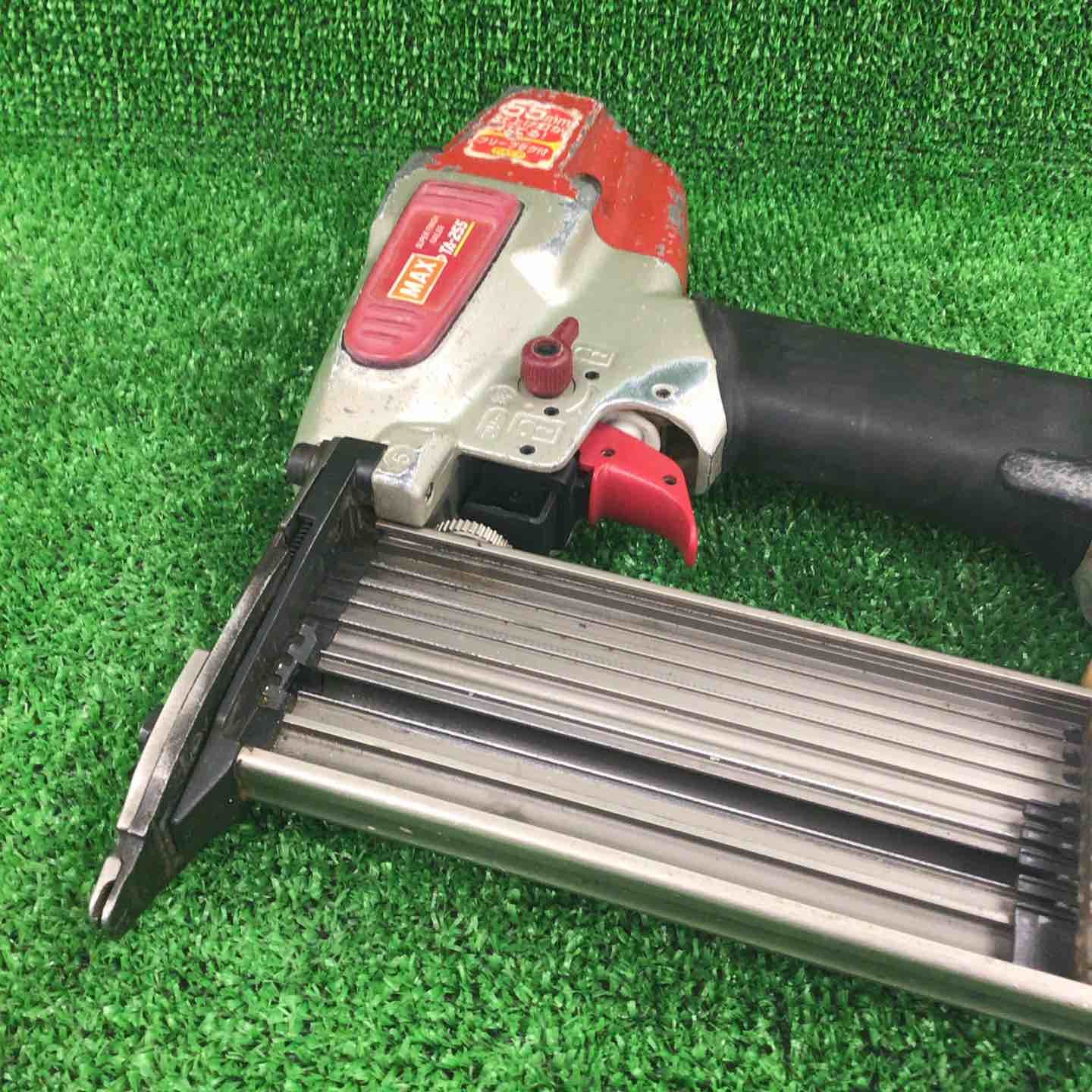 マックス　常圧フィニッシュネイラ　TA221/SF55MO　中古品 ЗЗ MAX マックス 55mm 常圧 フィニッシュネイラ TA-221&frasl;SF55MO(FP