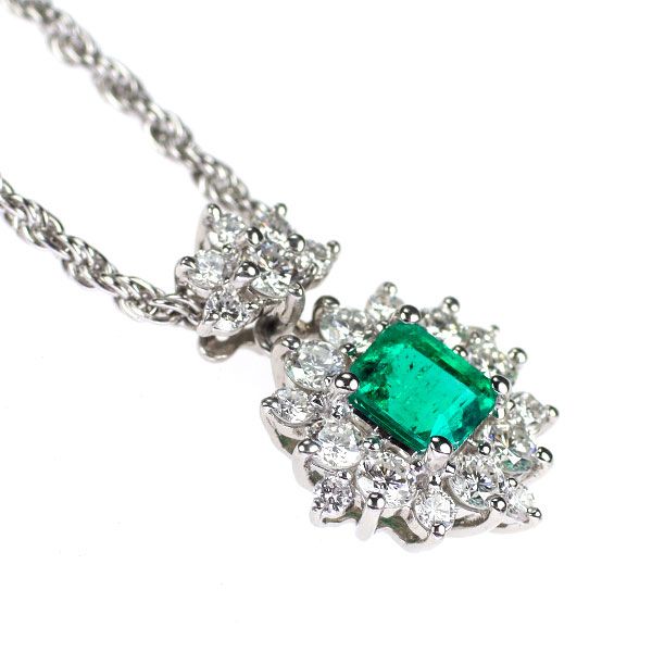pt エメラルド、ダイヤモンド Pt エメラルド ダイヤモンド ペンダントネックレス 0.65ct D0