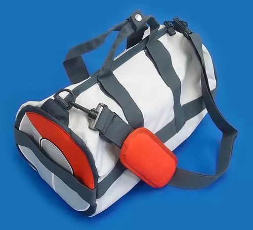 バッグ キャラクター リーリエが持っている ドラムバッグ ポケットモンスター サン ムーン