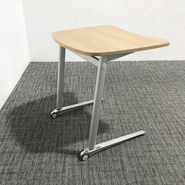 キャスター付
