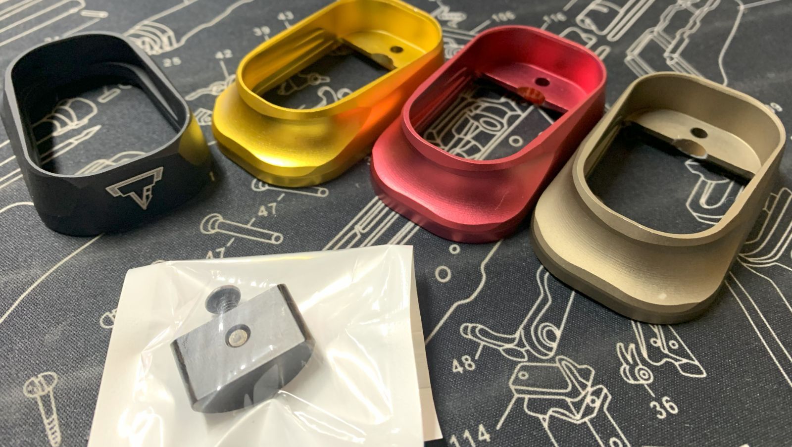 GUNDAY TTIタイプ マルイG17Gen5対応 EXマグウェル各色