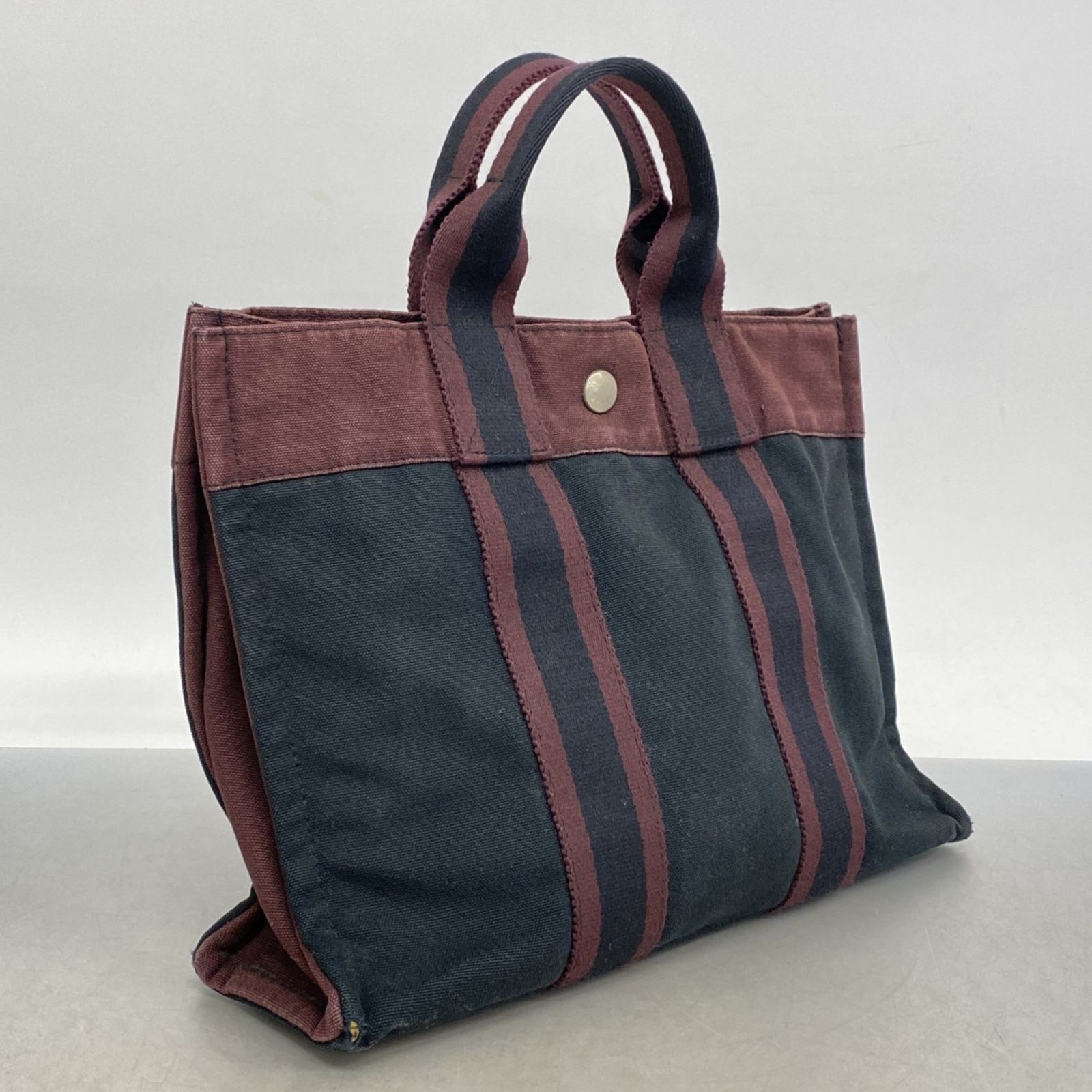 エルメスのトートバッグ特集｜キャンバス・レザーの人気モデルと価格