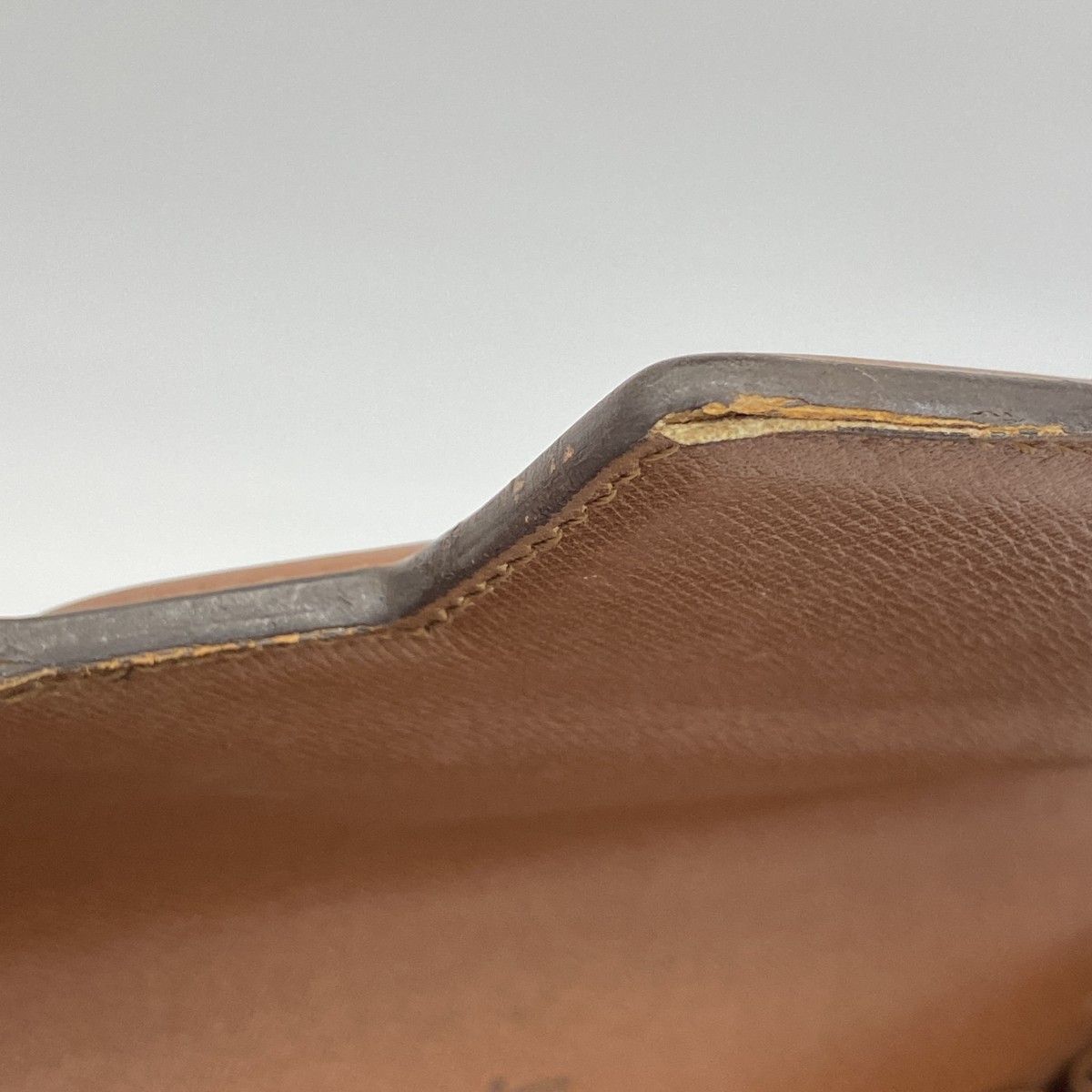 クラッチバッグ