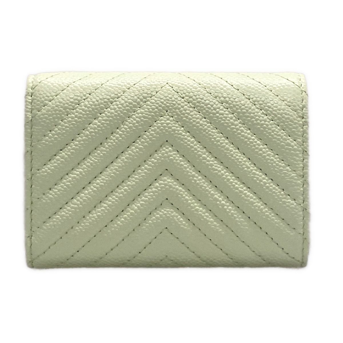 CHANEL(シャネル) 3つ折り財布美品 ボーイシャネル A84432 CHANEL(シャネル) 3つ折り財布美品 ボーイシャネル A84432