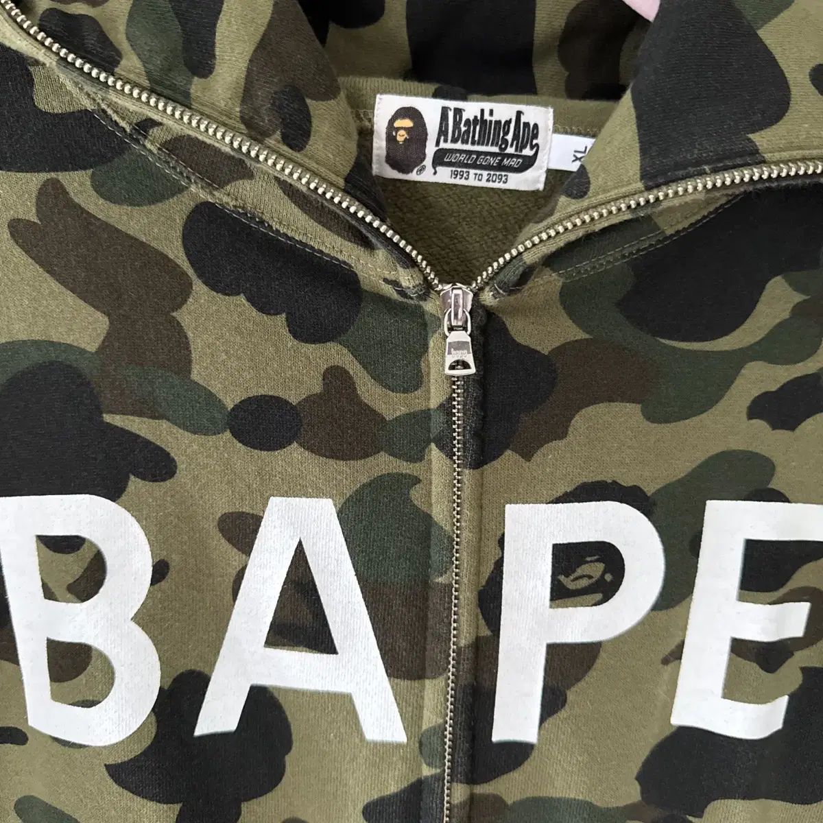 A BATHING APE アベイシングエイプ 1st カモフラ BAPE スペルアウト フード付き ジップアップパーカー 迷彩柄 XL