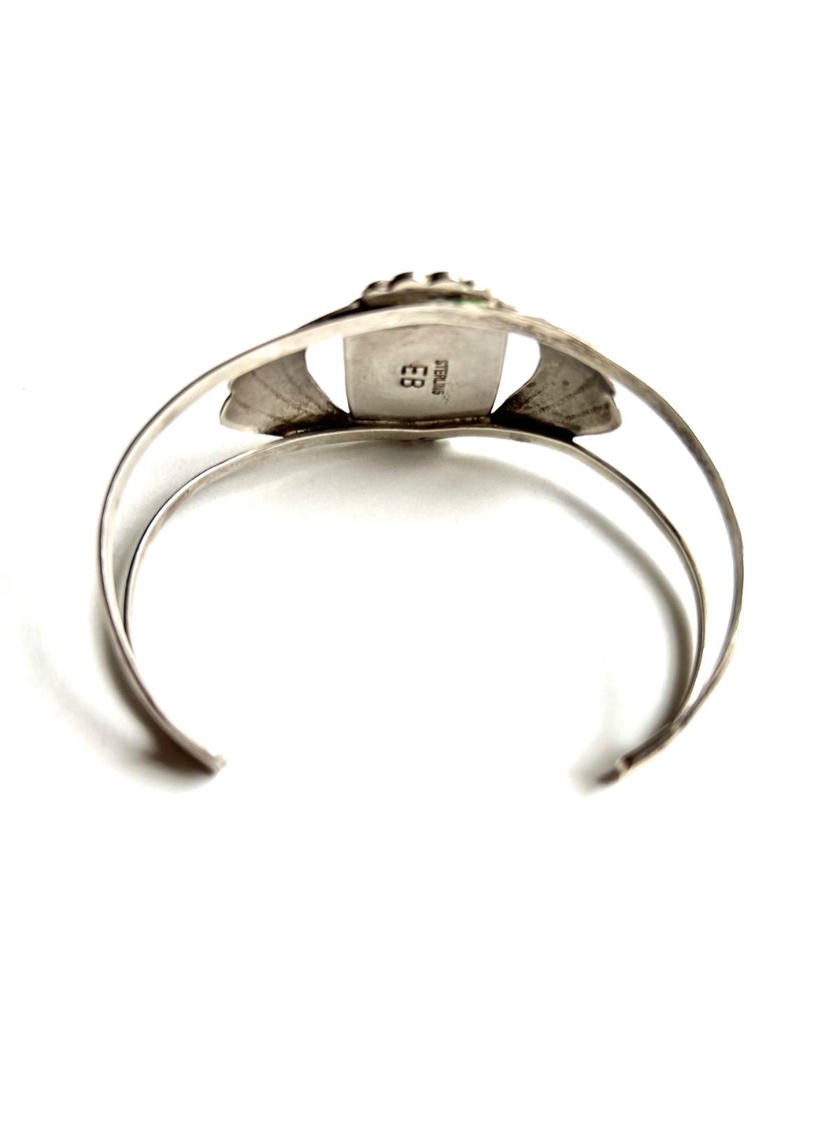 NAVAJO VINTAGE ナバホ robert chee シルバーバングル 中古・古着通販】Navajo (ナバホ) シルバーバングル｜ブランド・古着