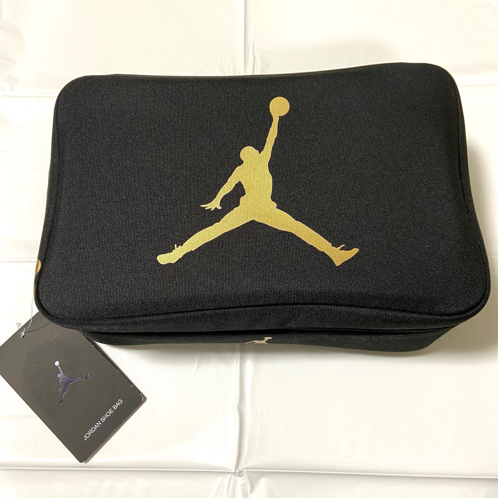 NIKE ジョーダン シューズケース 新品タグ付き 新品タグ付き NIKE ナイキ エアジョーダン シューズケース ゴールド