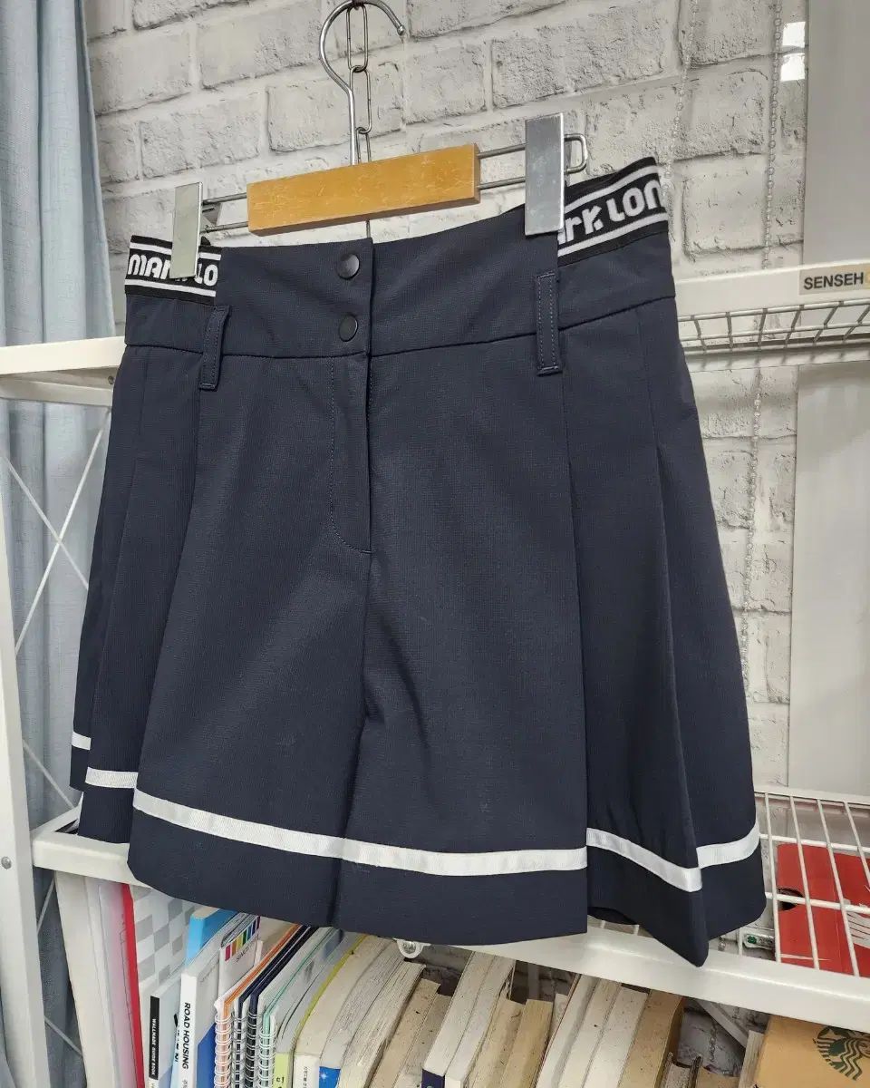 MARK u0026 LONA(マークアンドロナ) 23SS レディース ゴルフショーツ 28 サマーゴルフ ショートパンツ WL02