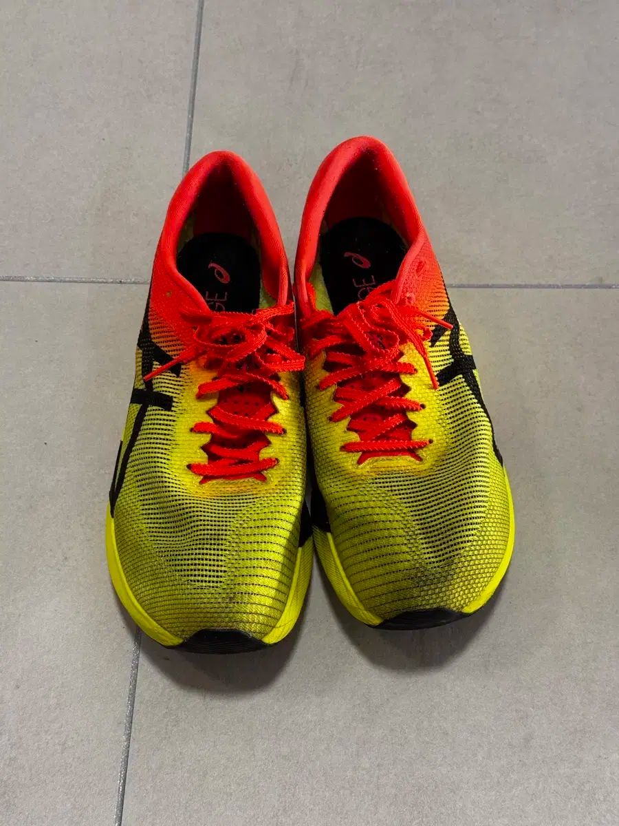 アシックス メタスピード エッジ パリ 275 THURSDAY S CHILD MESS Ver.