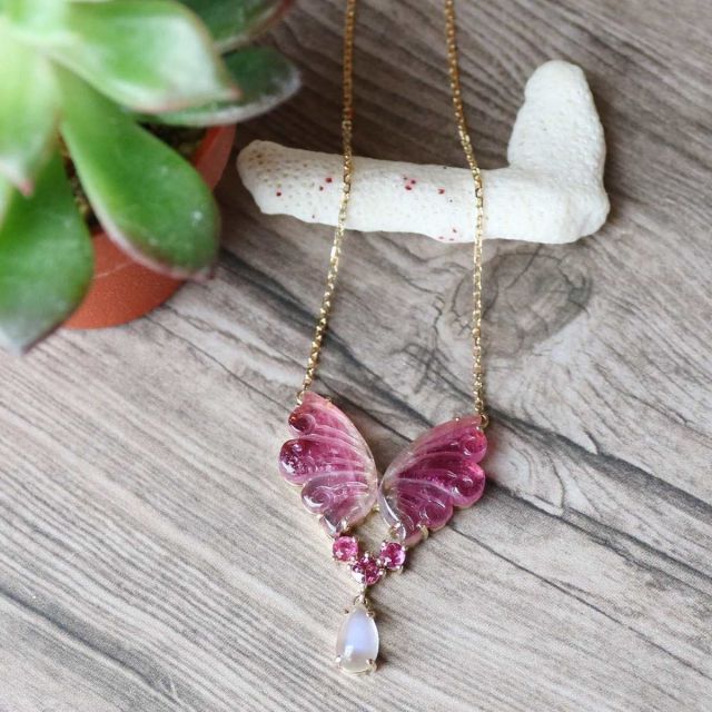 Ｋ１８ 天然水晶とトルマリンのペンダント K18 天然水晶とトルマリンのペンダント