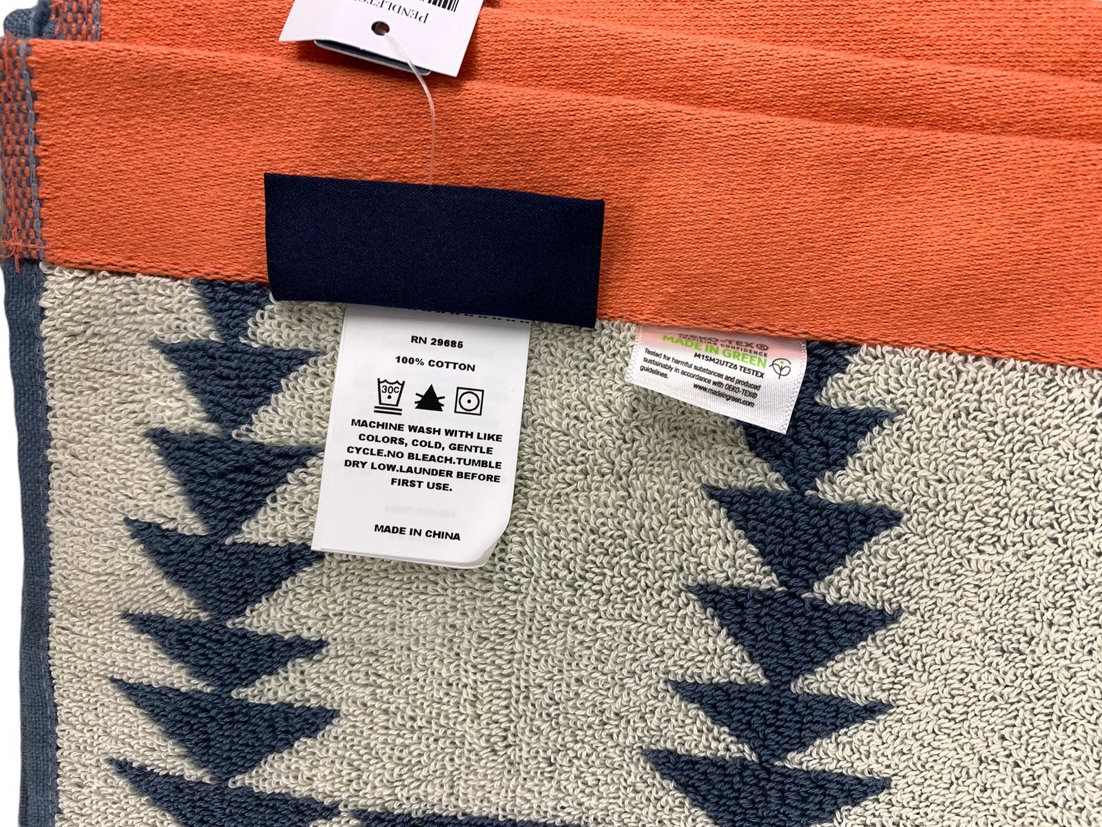 PENDLETON (ペンドルトン) Oversized Jacquard Spa Towel タオルケット ビーチタオル ブランケット  W102cm×H178cm XB233-55167 ネイビー アウトドア雑貨/025