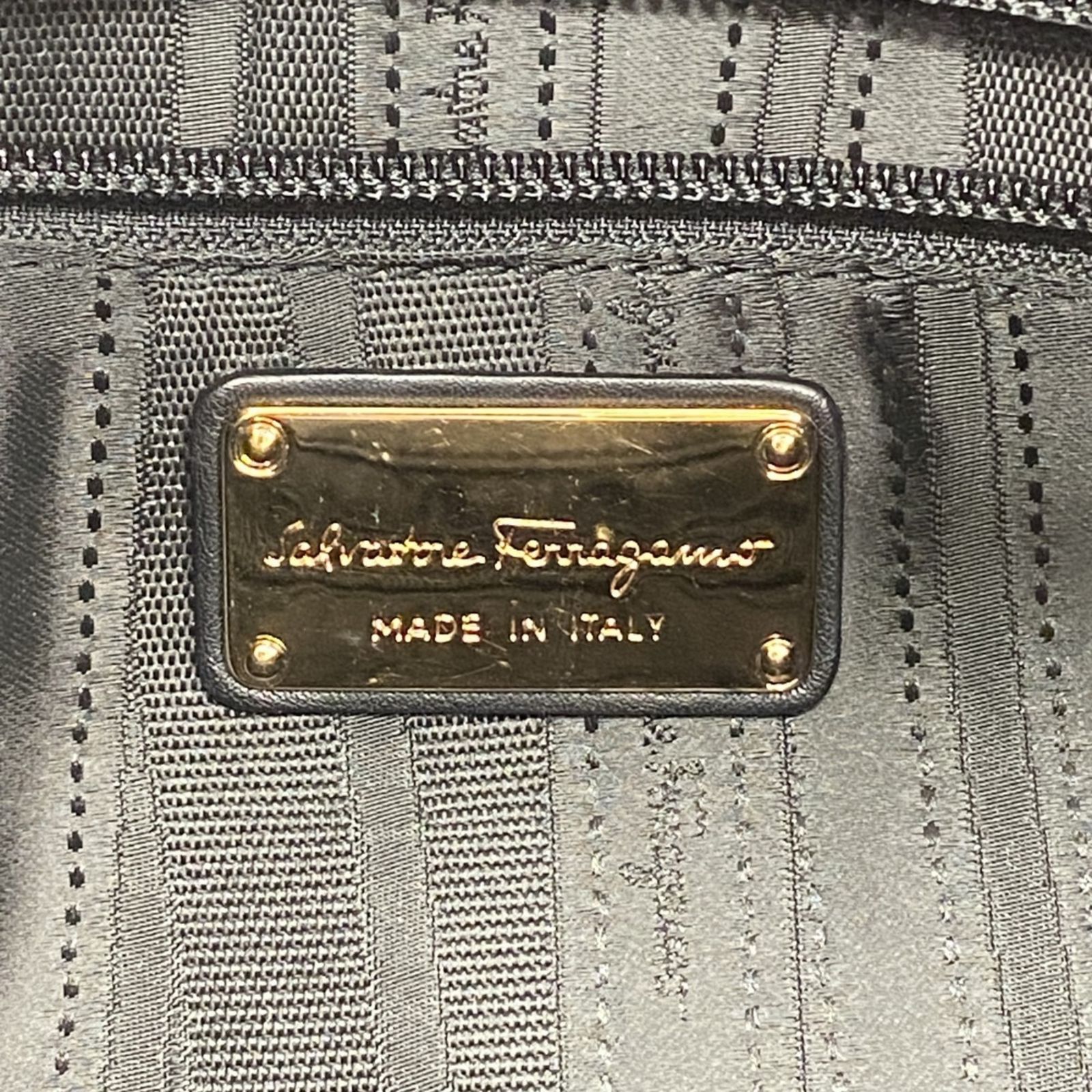 フェラガモ Salvatore