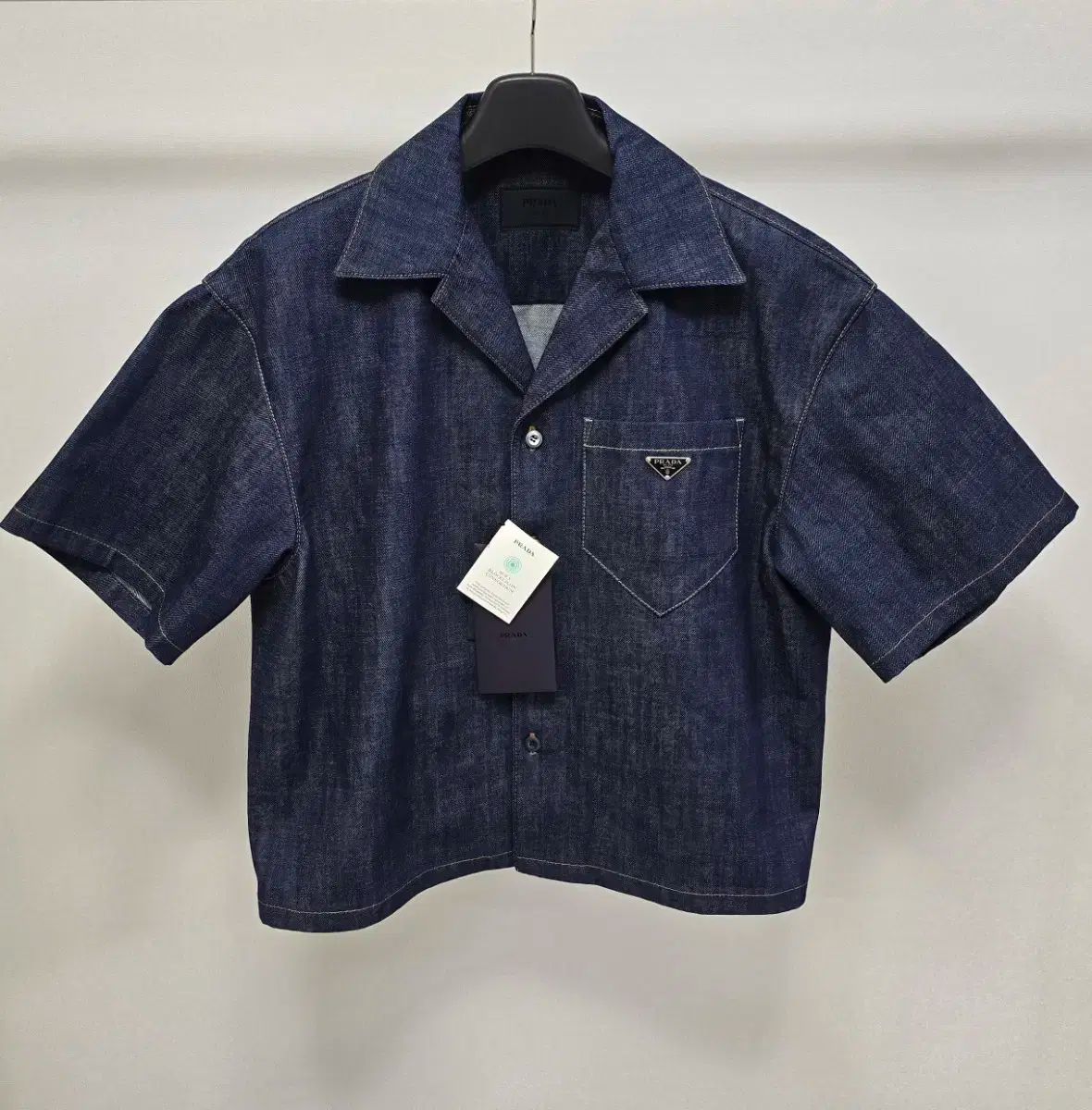 PRADA デニムシャツ　24SS size M なかむ着用 PRADA デニムシャツ 24SS size M なかむ着用 - メルカリ