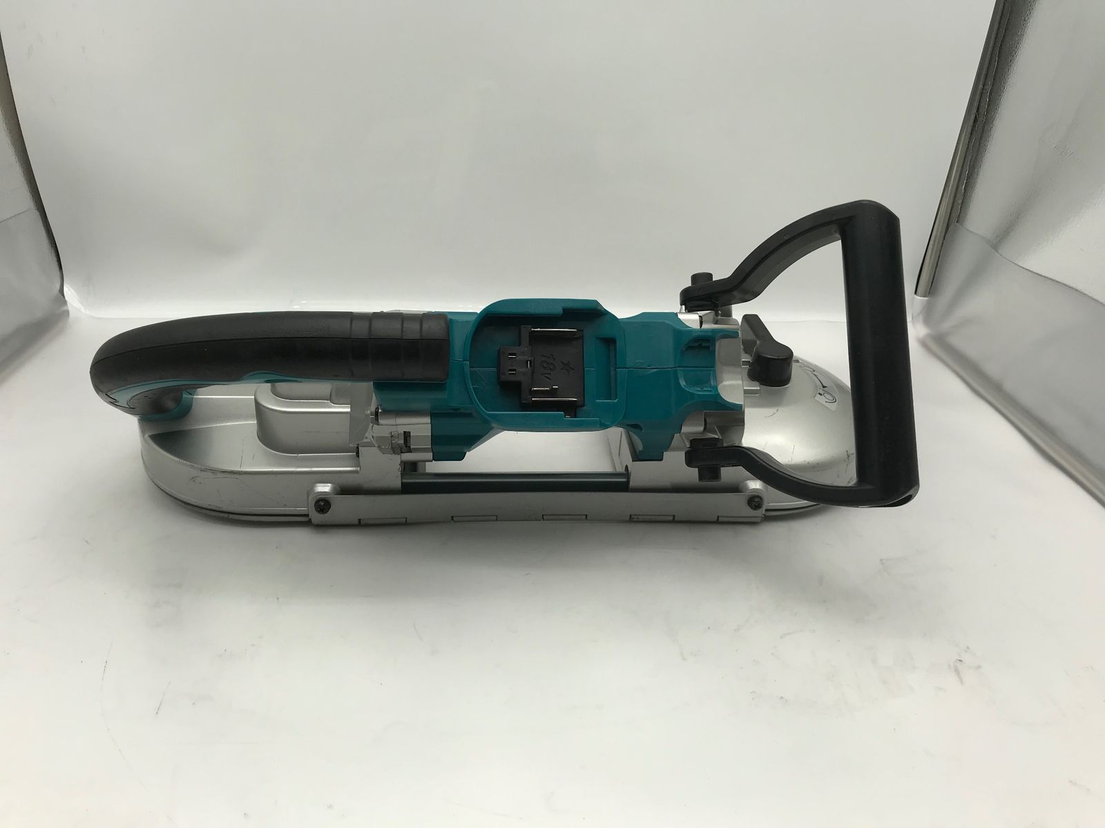 品 Makita|マキタ 18v充電式ポータブルバンドソー PB180DZ本体のみ IT04Q8JIHSU6 エコツール小牧ｲﾝﾀｰ店 M02