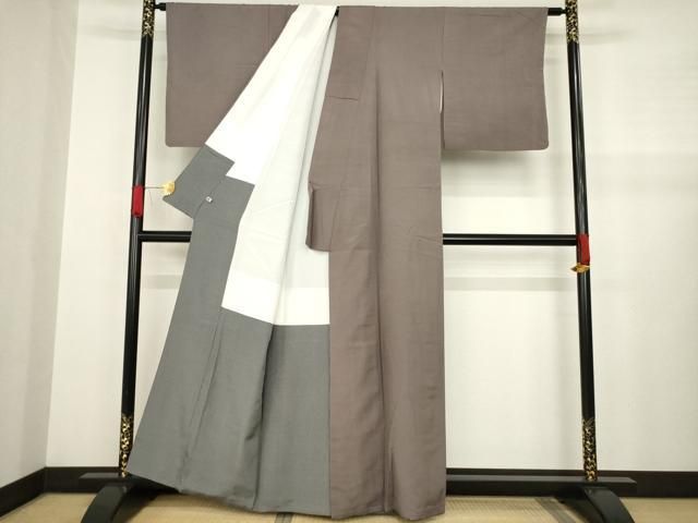 平和屋着物○上質な紬 色無地 胡桃染色 さが美扱い 正絹 逸品