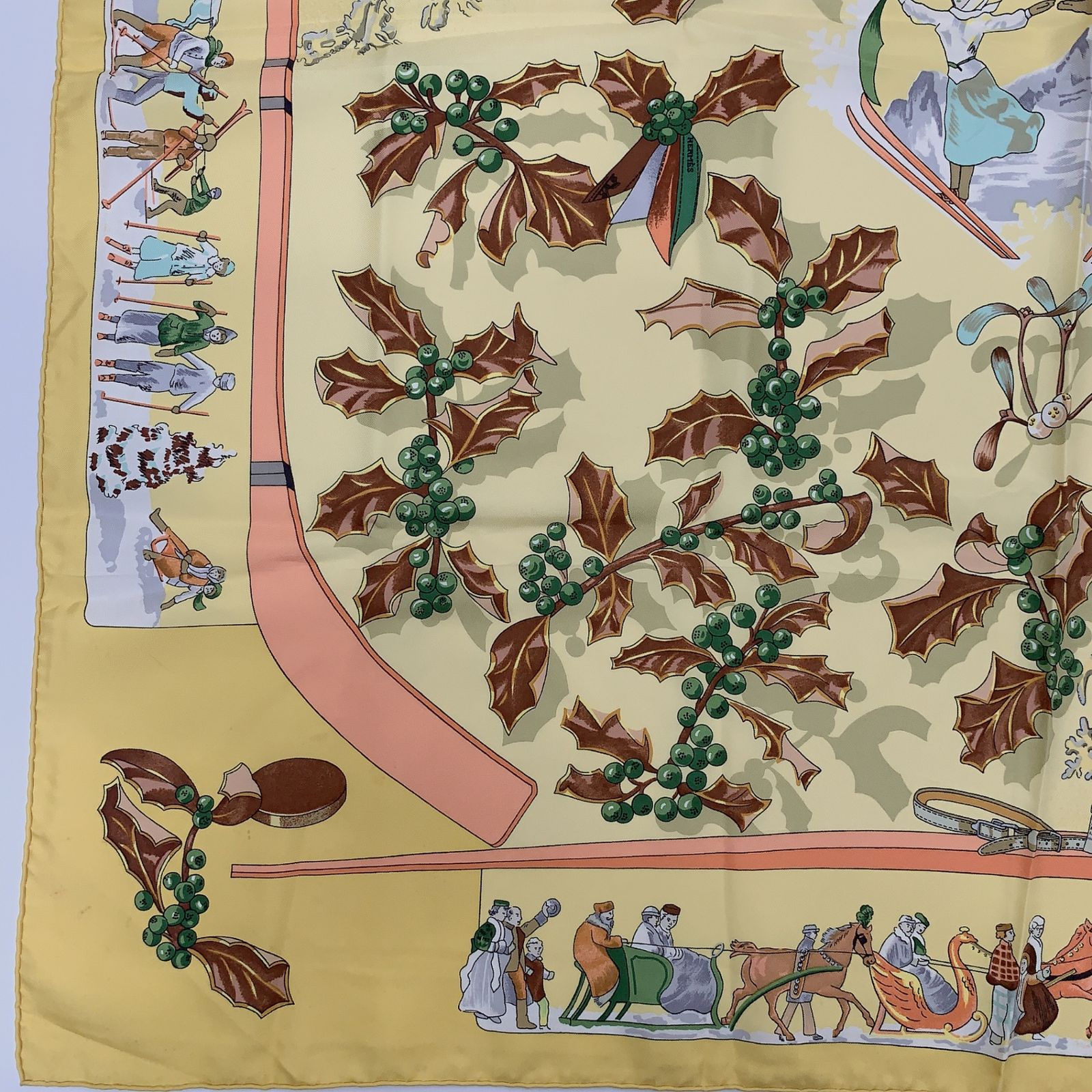 美品✨エルメス スカーフ カレ90 Neige d'Antan 去年の雪 シルク 楽天市場】Hermes エルメス カレ90 Neige d'Antan 去年の雪 スカーフ