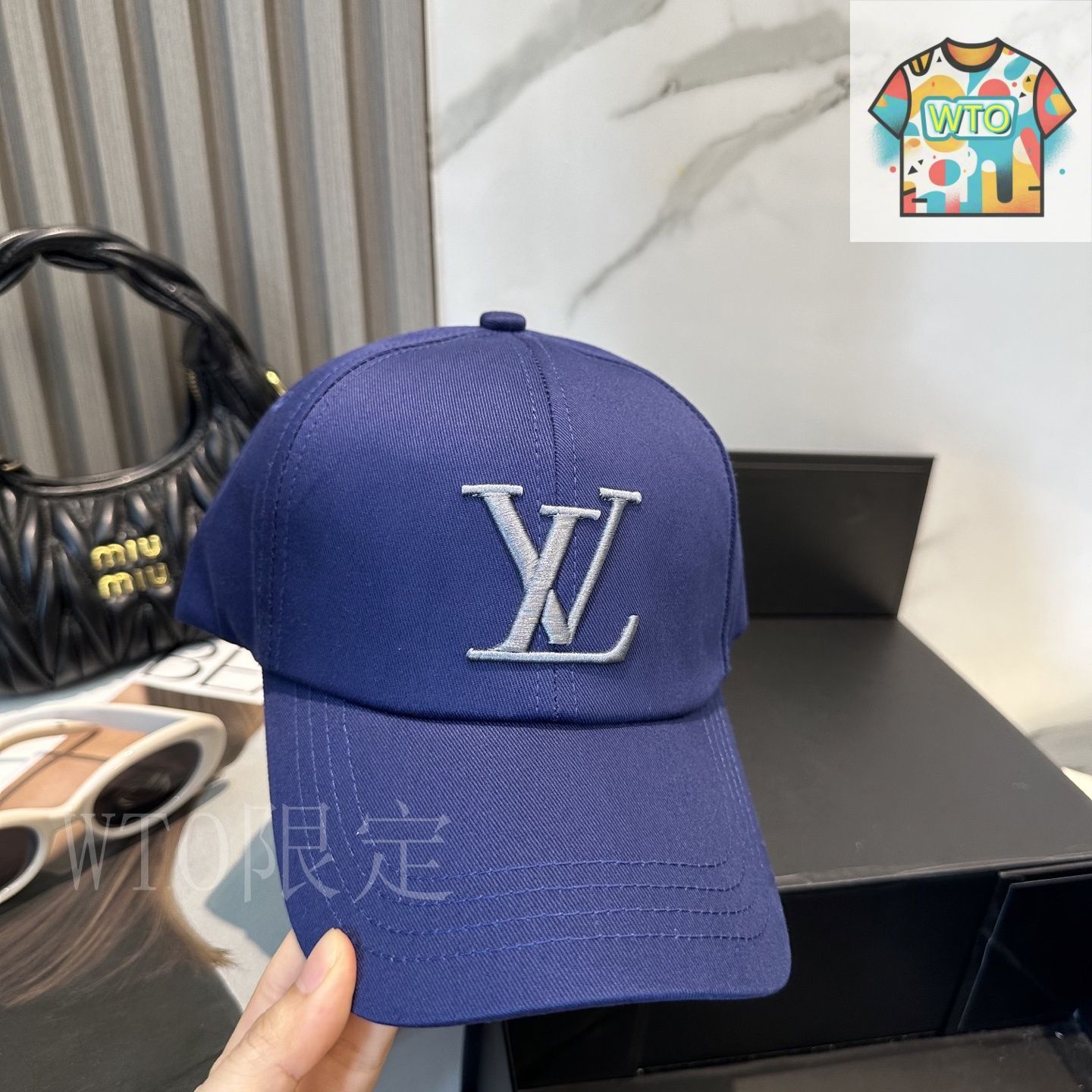 LOUIS VUITTON キャスケット LVチェーン ベースボールキャップ LOUIS VUITTON - 新品 ルイヴィトン キャスケット LV チェーン
