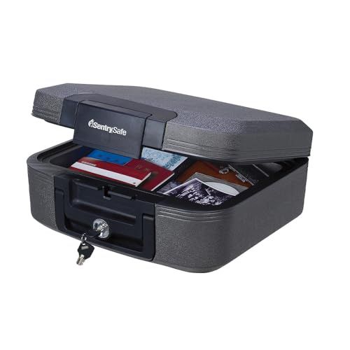 SENTRY セントリー 金庫 家庭用 ETL規格 72時間 防水 UL規格 30分 耐火 手提げ 収納ボックス 鍵付き 7.8L A4 チューブラーキー ブラック CHW20201