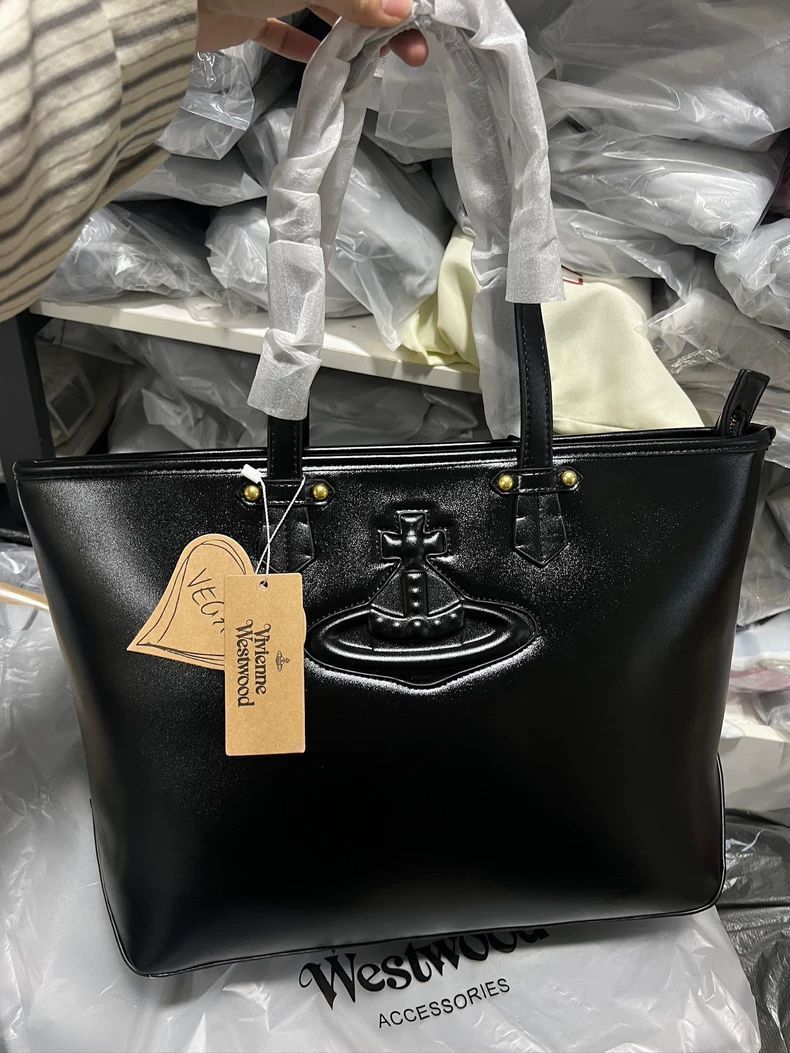 Vivienne Westwood ヴィヴィアンウエストウッド ハンドバッグ レザー レディース