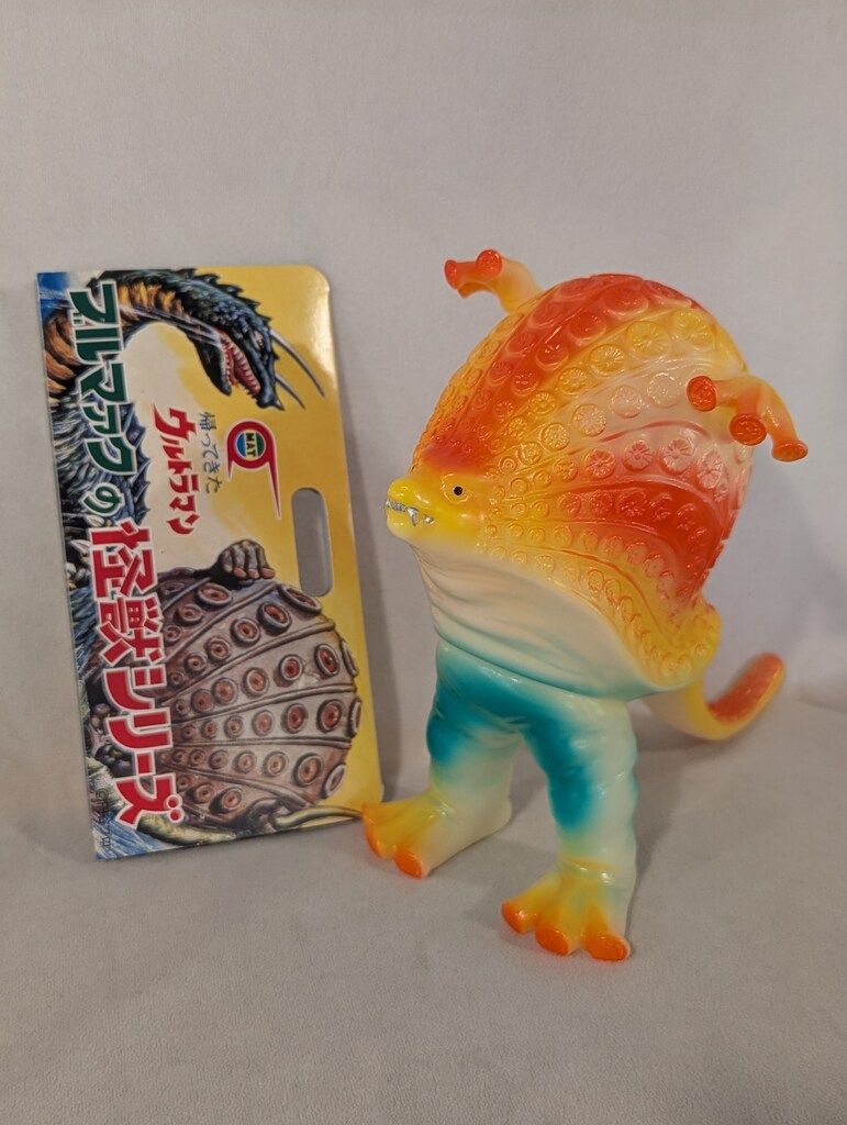 ブルマァク ブルマァクの怪獣シリーズ タッコング蓄光 復刻版 赤黄緑塗装