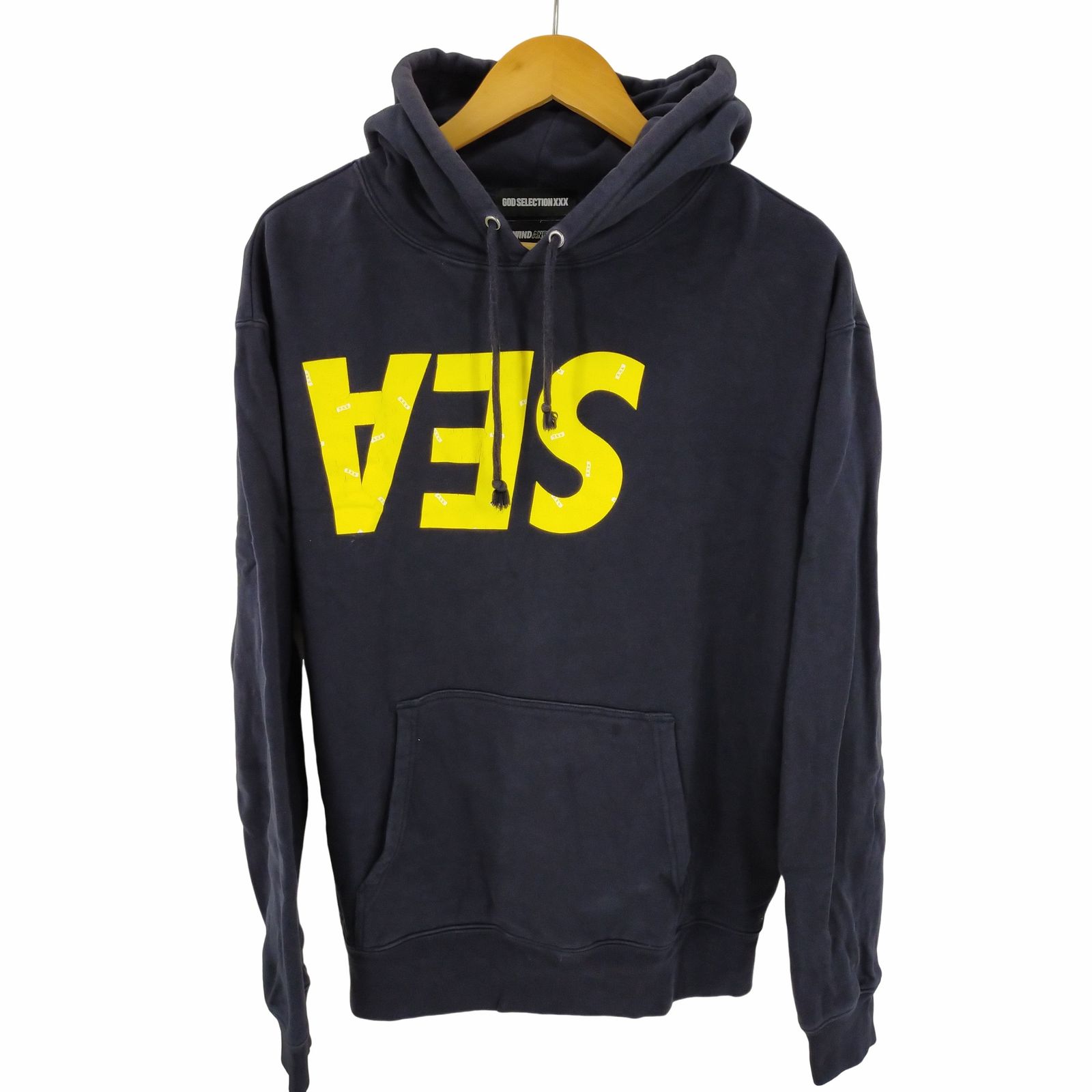 ウィンダンシー WIND AND SEA 別注 ロゴプリントパーカー メンズ 表記  