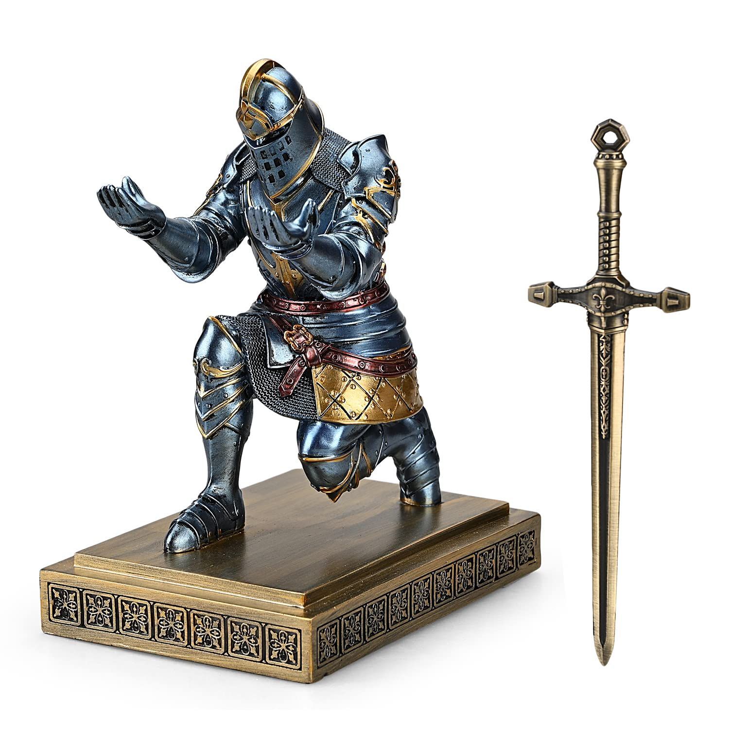人気商品 Pen Pen Stand Desk Organizers H er and Accessories Resin Pencil Knight H er as Gift Guard with a Metal Sword King s Lett