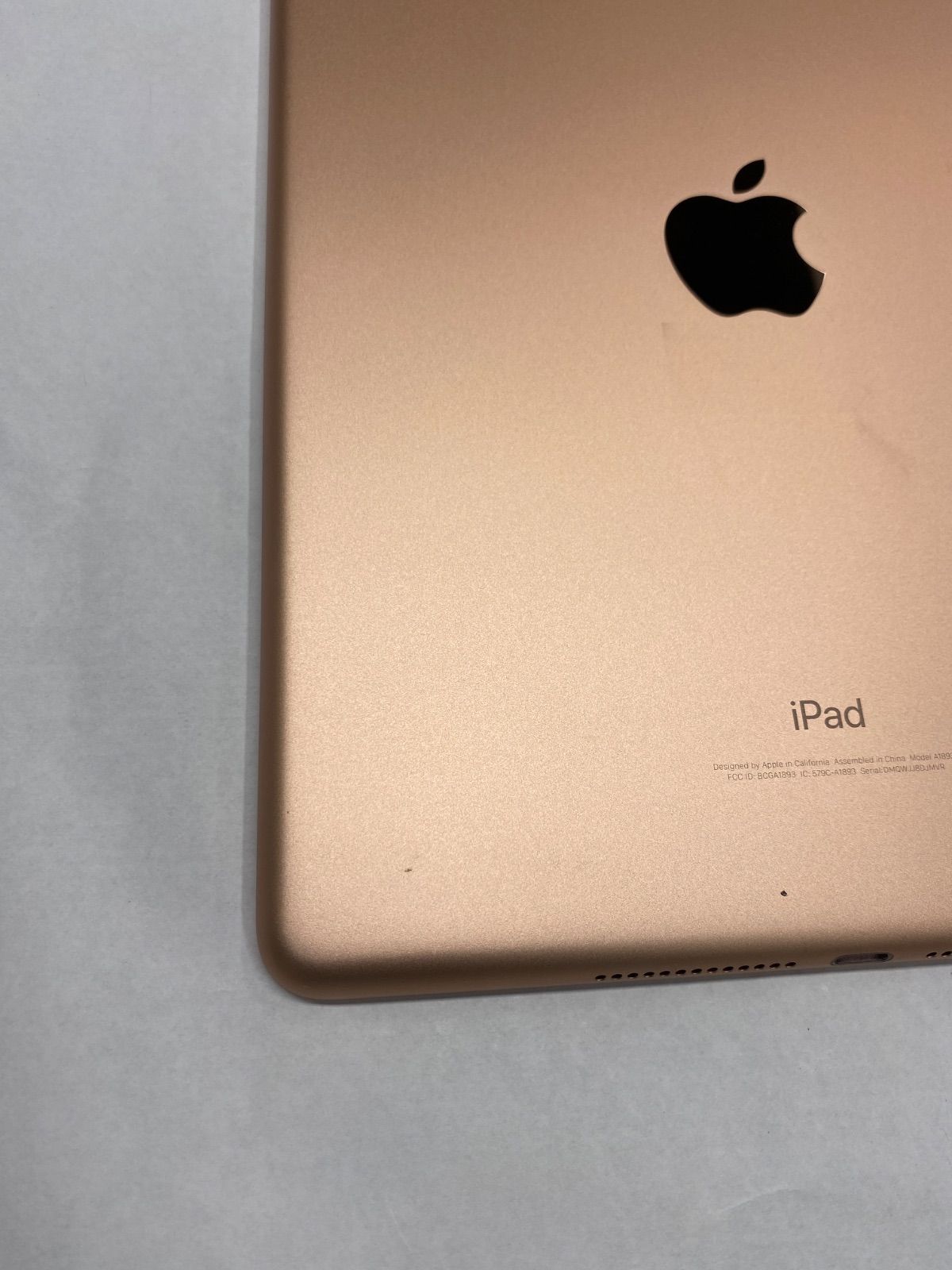 iPad 第6世代 32GB Wi-Fiモデル バッテリー94% A1893 純正充電器