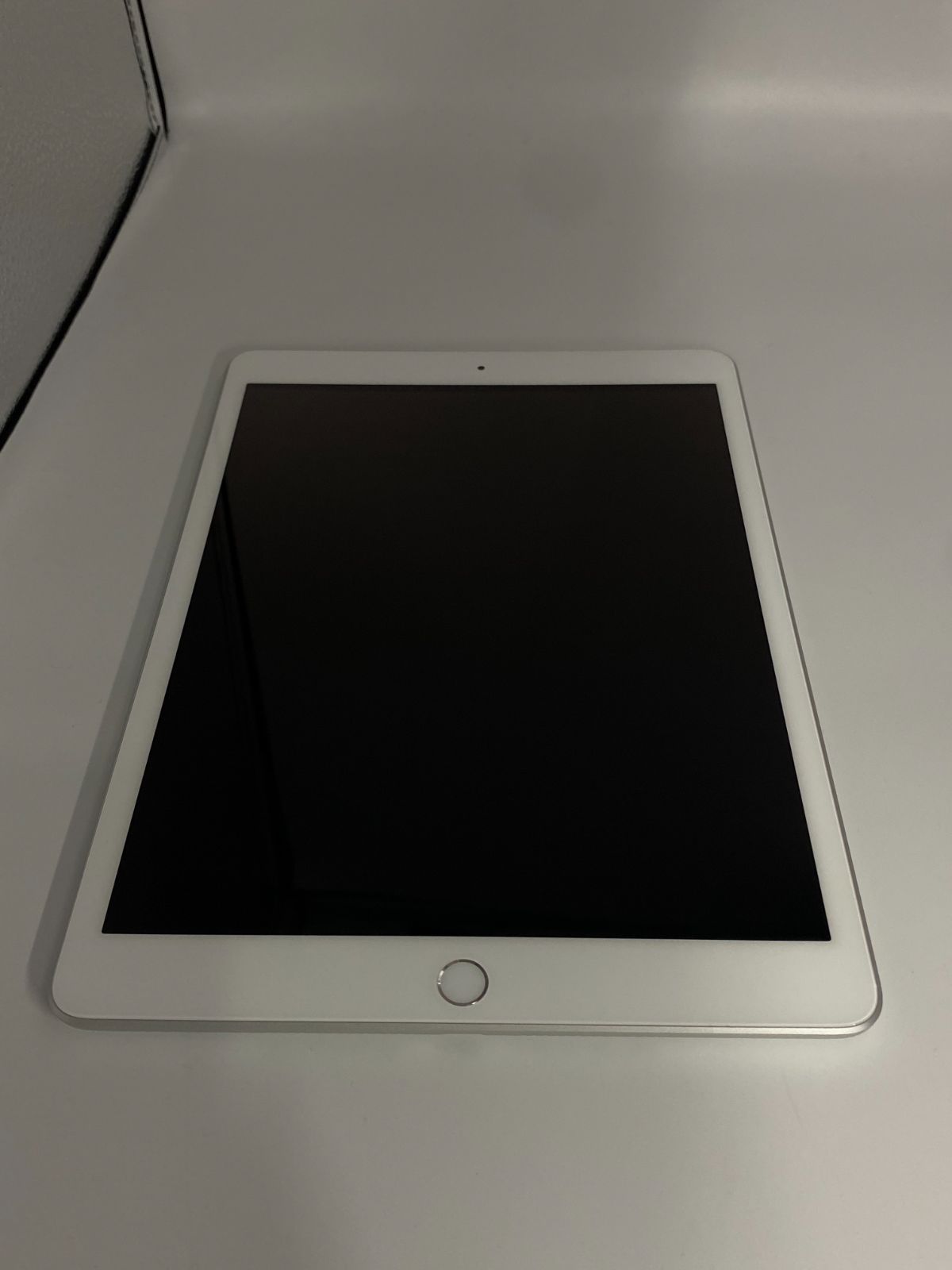 ジャンク品】iPad7 Wi-Fiモデル 32GB シルバー