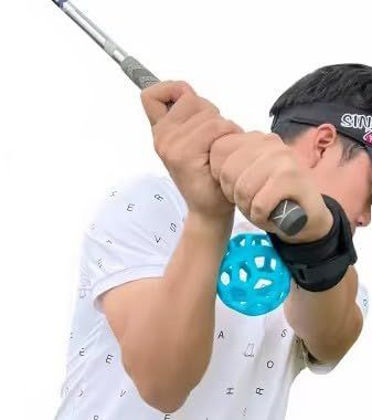 【迅速発送】ゴルフ練習器具 スイング 素振り チキンウィング 矯正 ブルーボール ゴルフ 練習用品 コモコーメ ミート率 飛距離アップ トレーニング