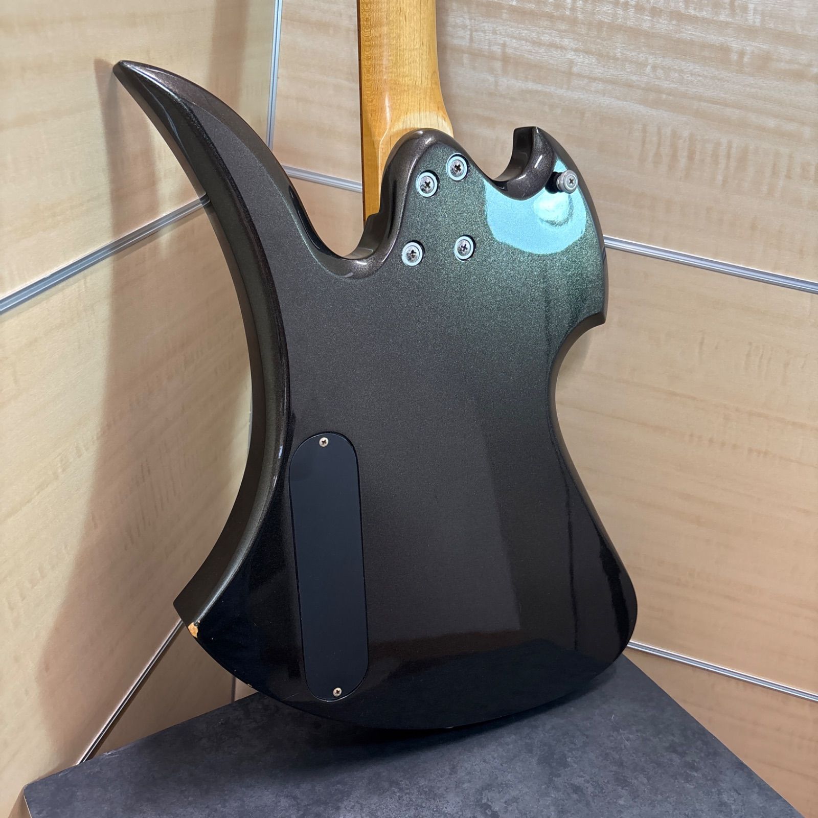 B.C.Rich モッキンバード/エレキギター/ケース/スタンド付き