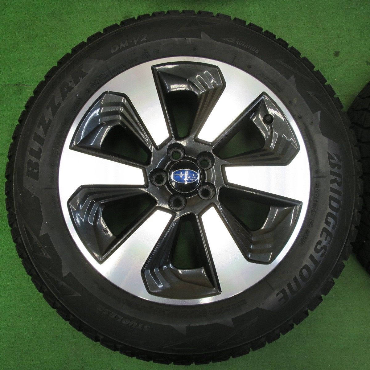送料無料] キレイ☆スバル SJ5 フォレスター 純正 225/60R17
