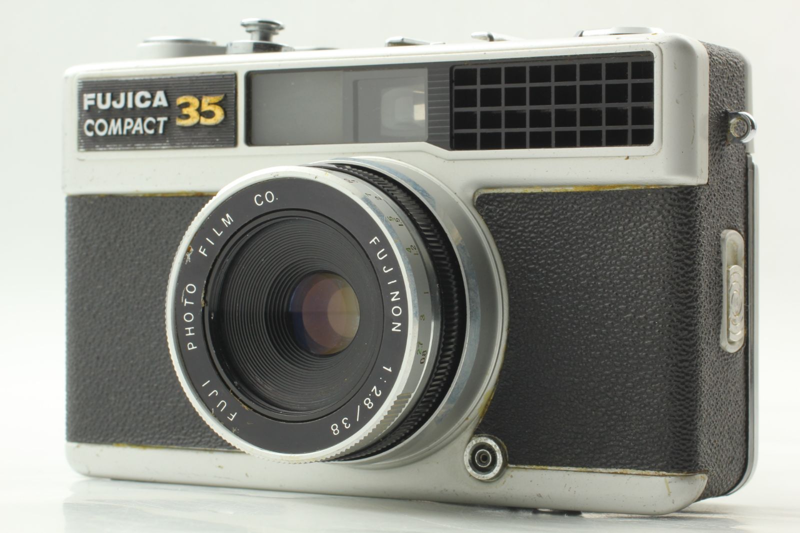 fujica compact