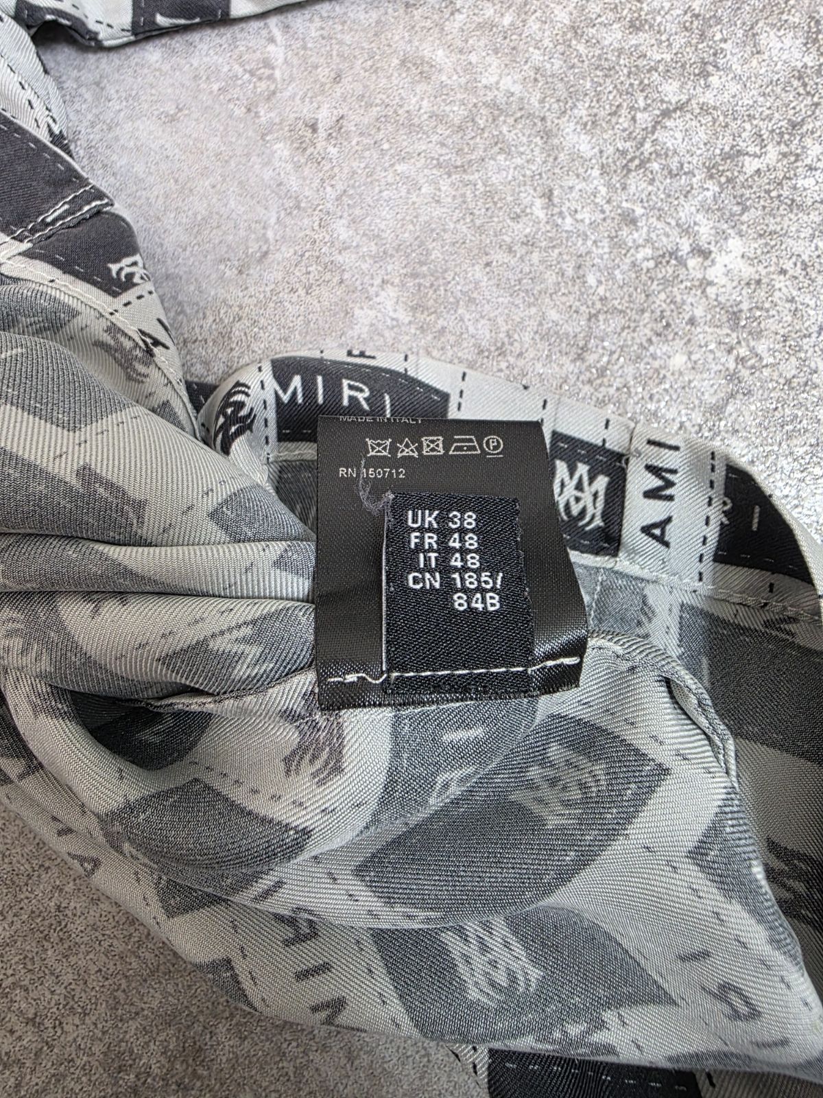 AMIRI アミリ