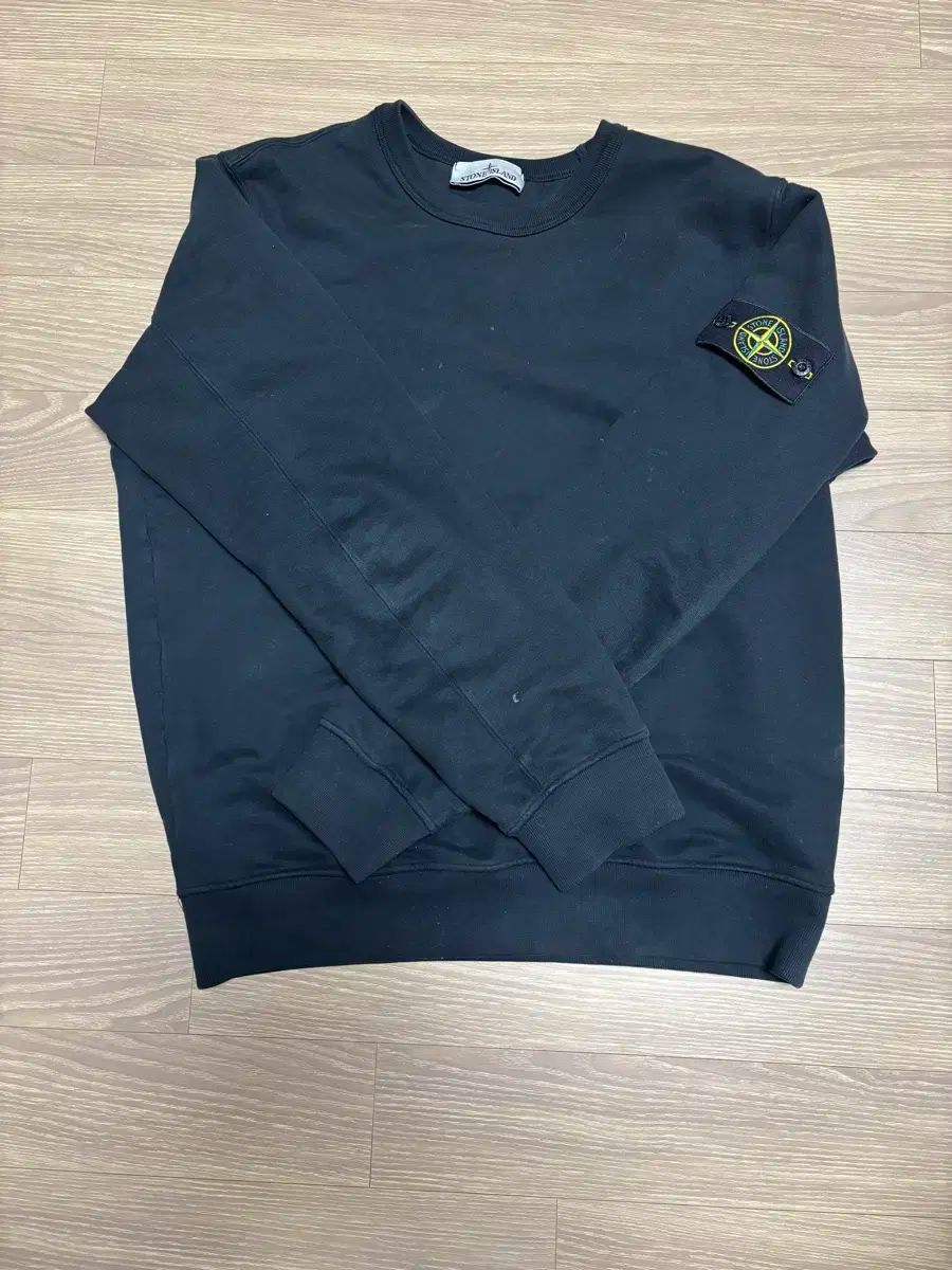STONE ISLAND(ストーンアイランド) パーカー M