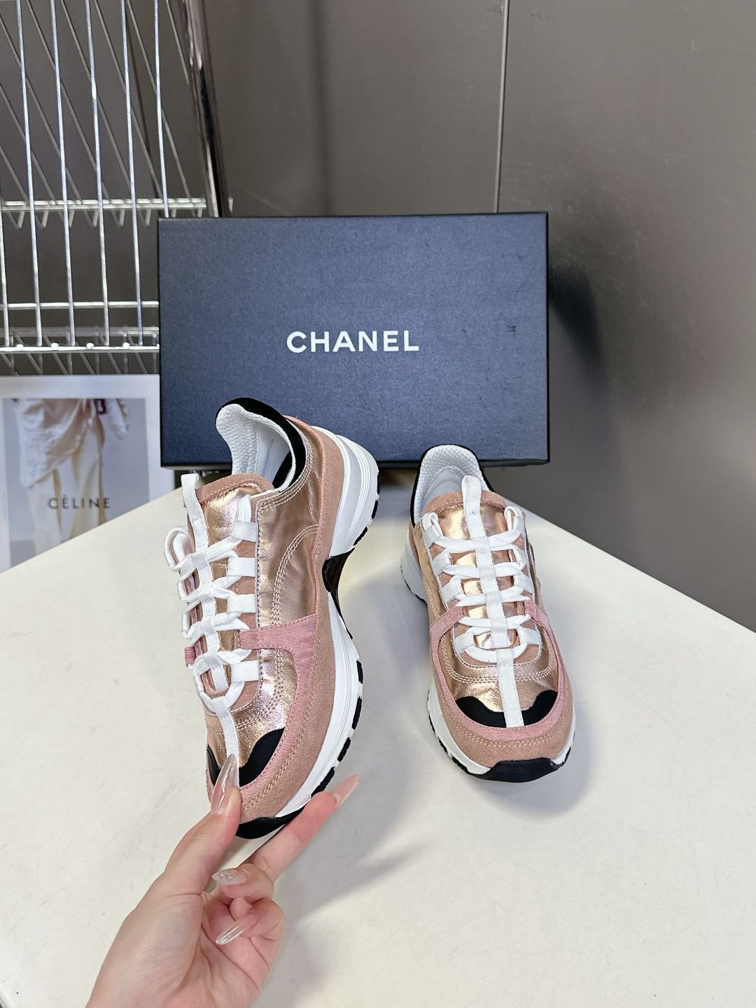 足元軽やか 国内 CHANEL 25C スニーカー ファブリック ベージュ CHANEL シャネル 25A カジュアル スニーカー02-2 - メルカリ