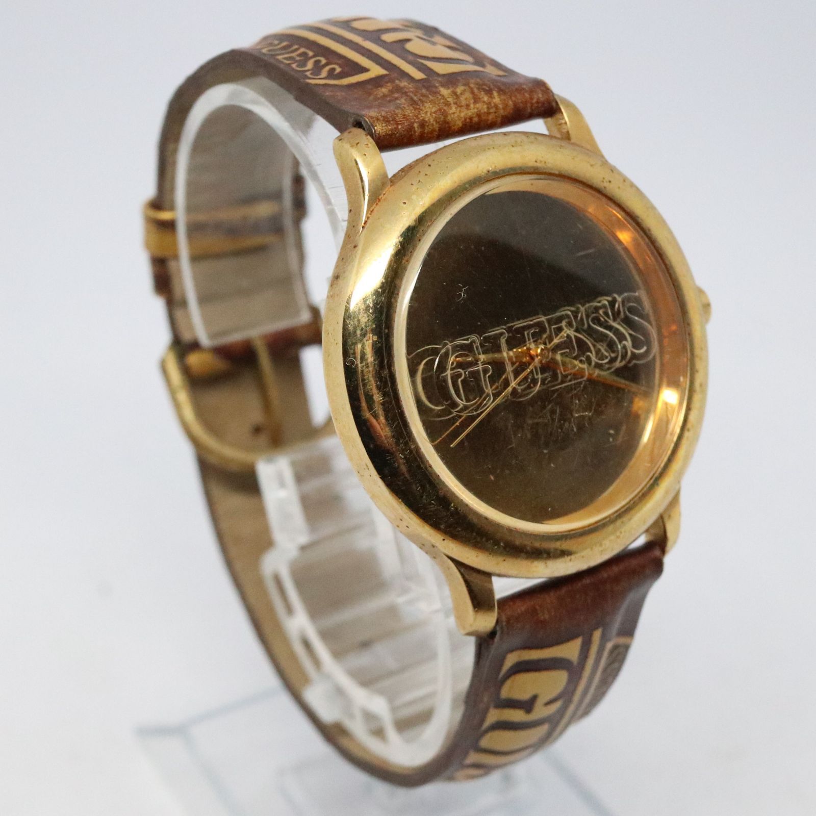 guess ゲス 腕時計 ロゴ柄 ブラウン ゴールド 稼働品】GUESS ゲス 腕時計 ヴィンテージ ゴールド 鏡面