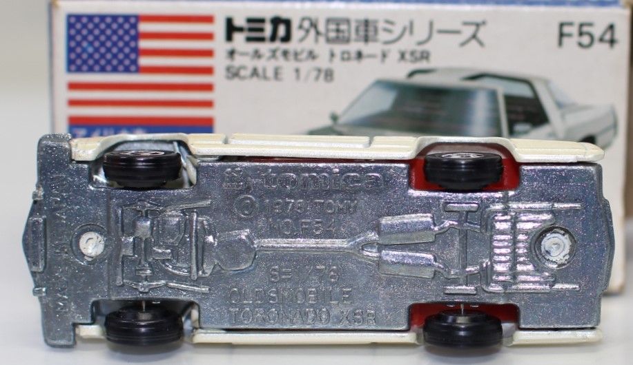 USED 箱破損 トミカ 青箱 F54 オールズモビル トルネード XSR