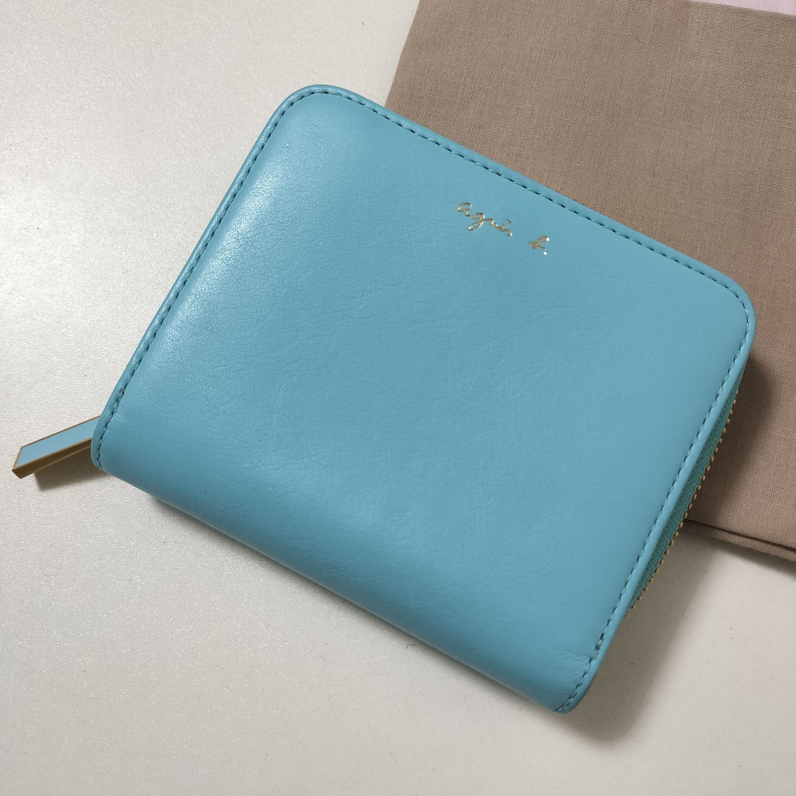 アニエスべー 本革レザー 折財布 ターコイズブルー系 美品 - メルカリ