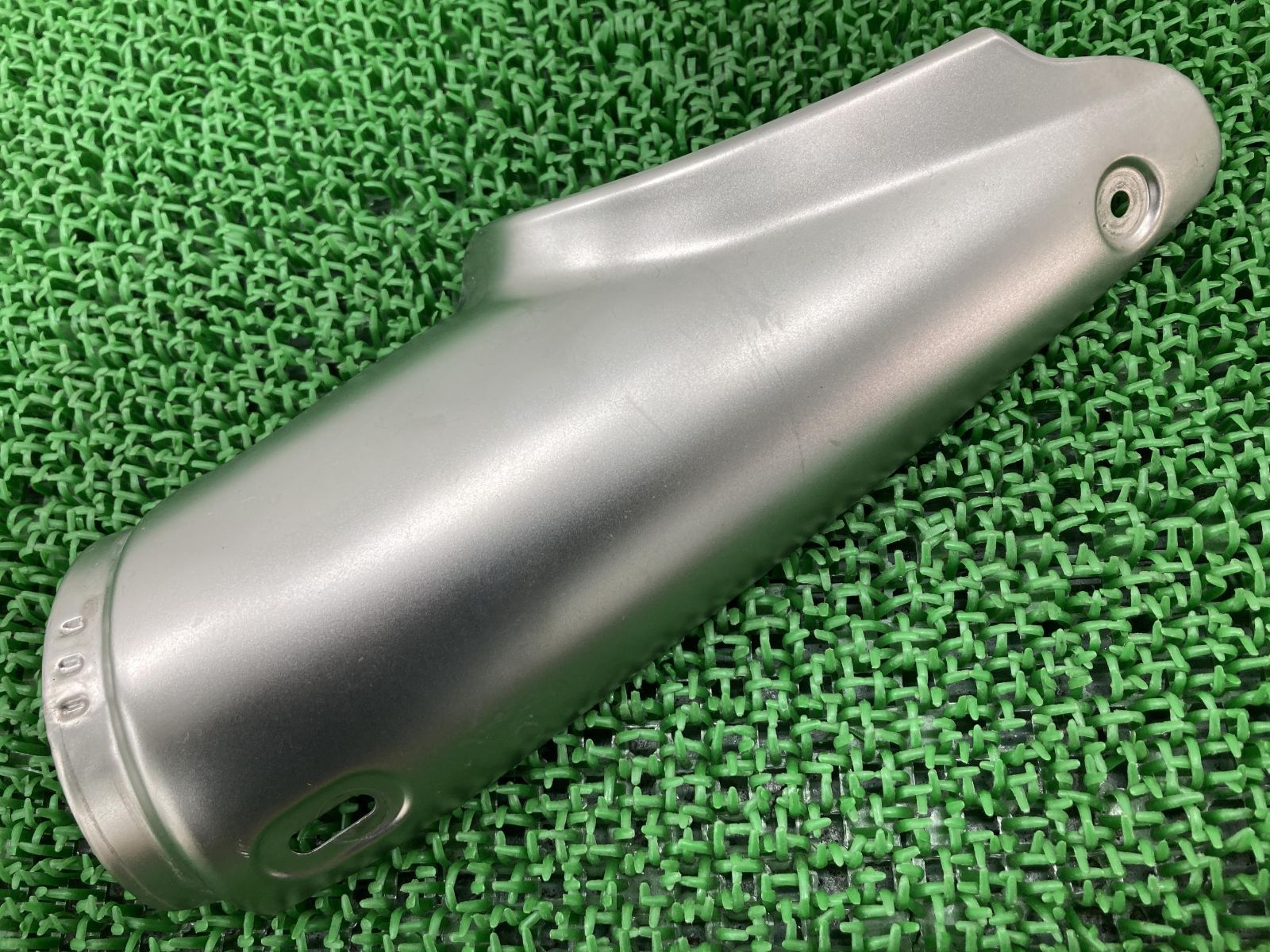 R1250GS マフラーヒートガード BMW 純正 中古 バイク 部品 マフラーカバー 割れ欠け無し 品薄 希少品 車検 Genuine